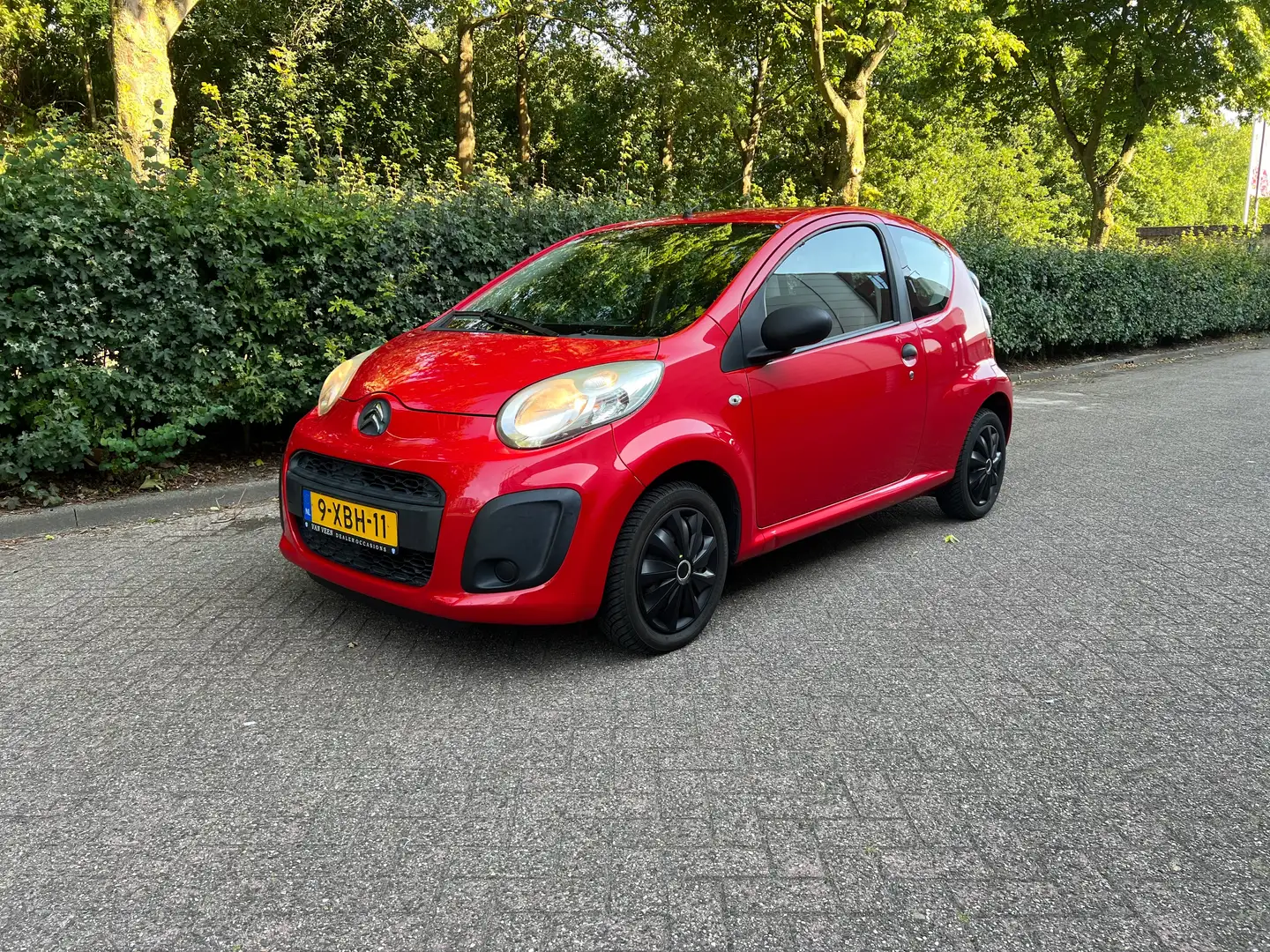 Citroen C1 C1 1.0 Attraction Rood - 1