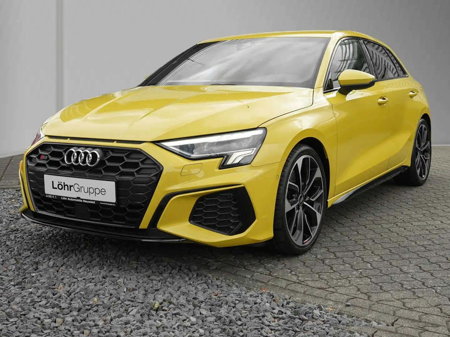 Audi S3 Sportback 2.0 TFSI quattro /Navi+/LED/ACC Gelb - 2