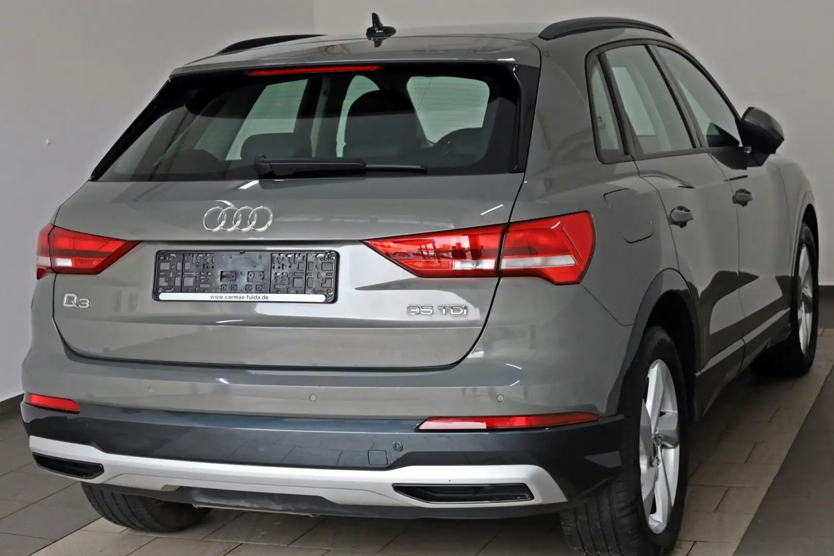 Audi Q3 35 TDI advance,Leder,Navi,LED,SH,Standheizung Grau - 2