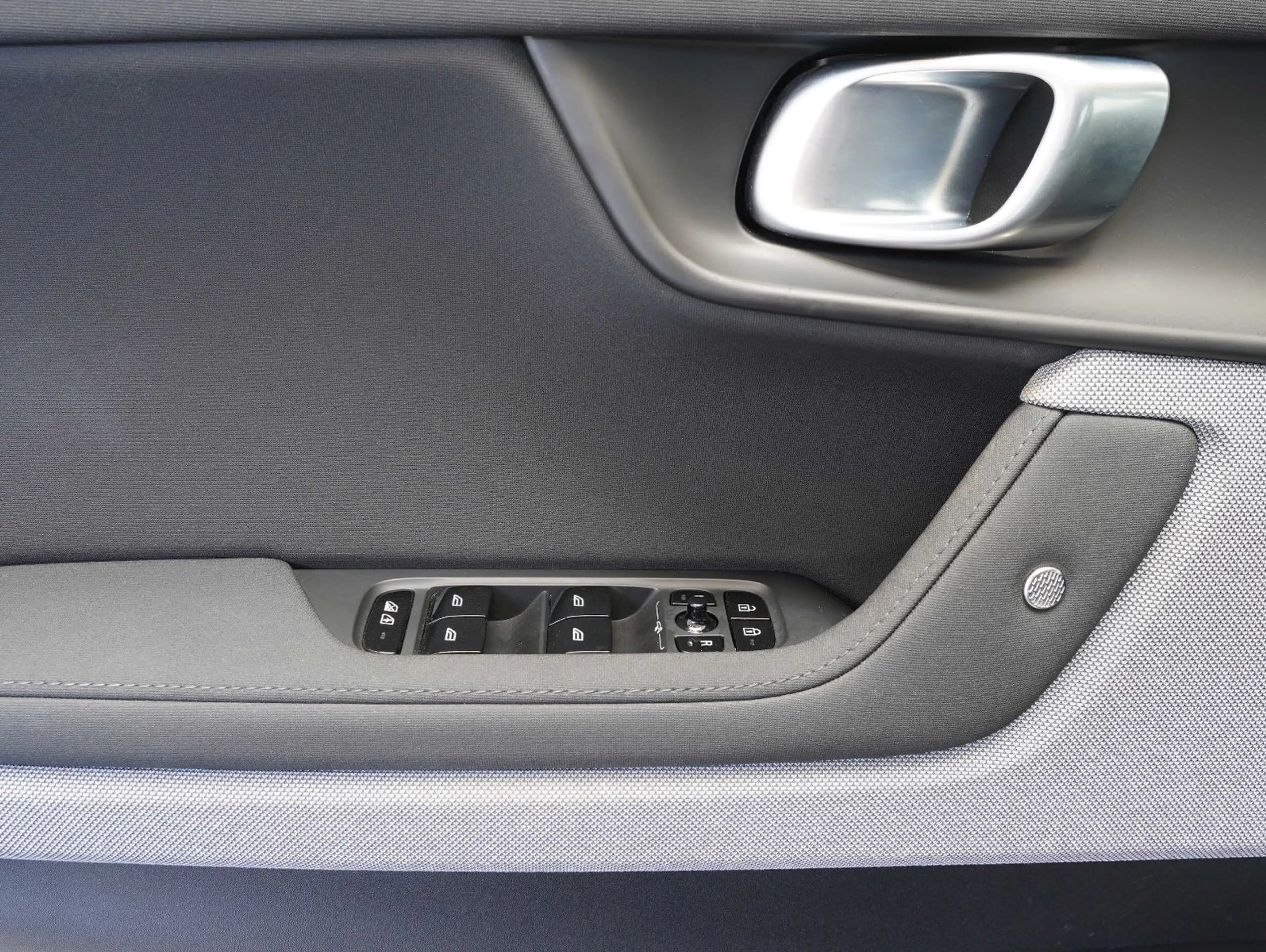 Polestar 2 Long Range Dual 78kWh PILOT-LITE/PLUS/AHK — photo 8