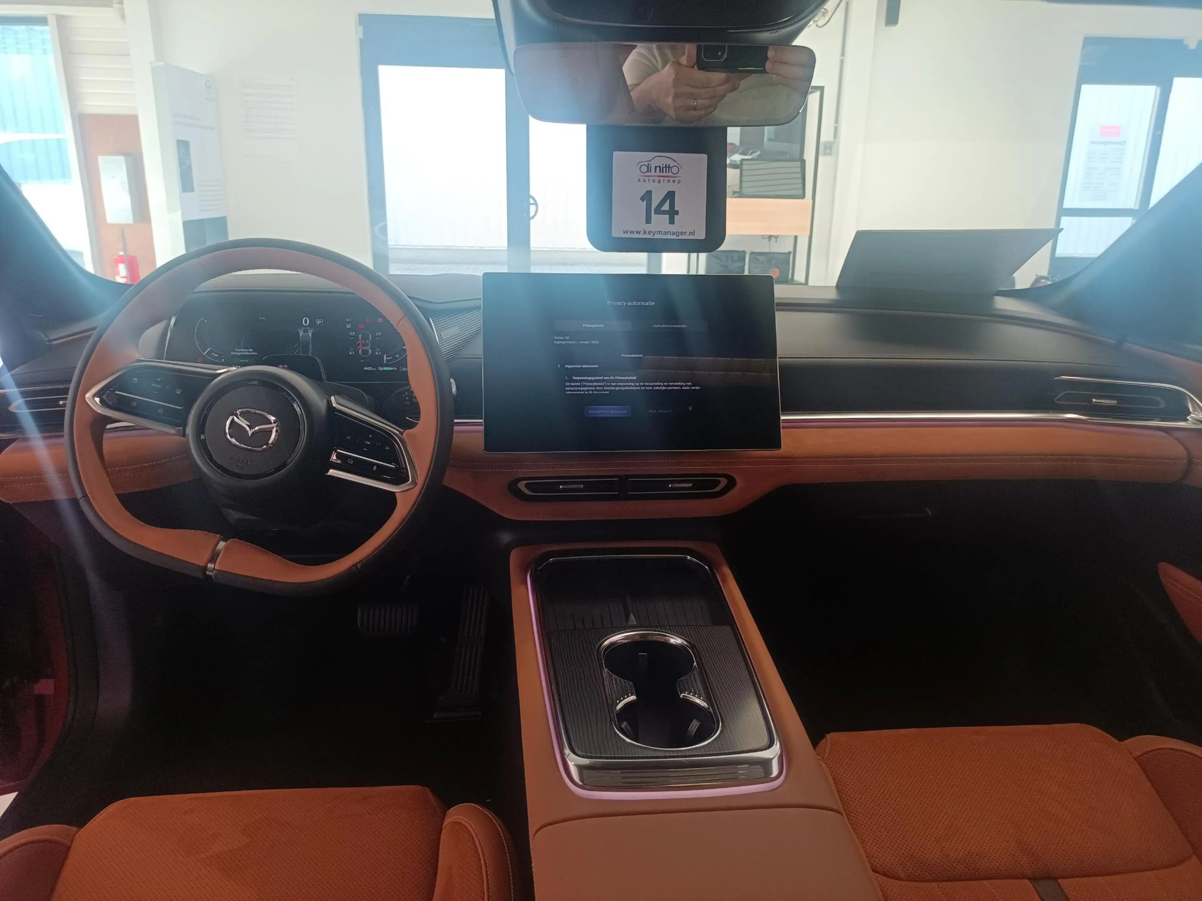 Mazda 6e 5HB EV 68,8 kWh 258 hp Takumi Plus — photo 9