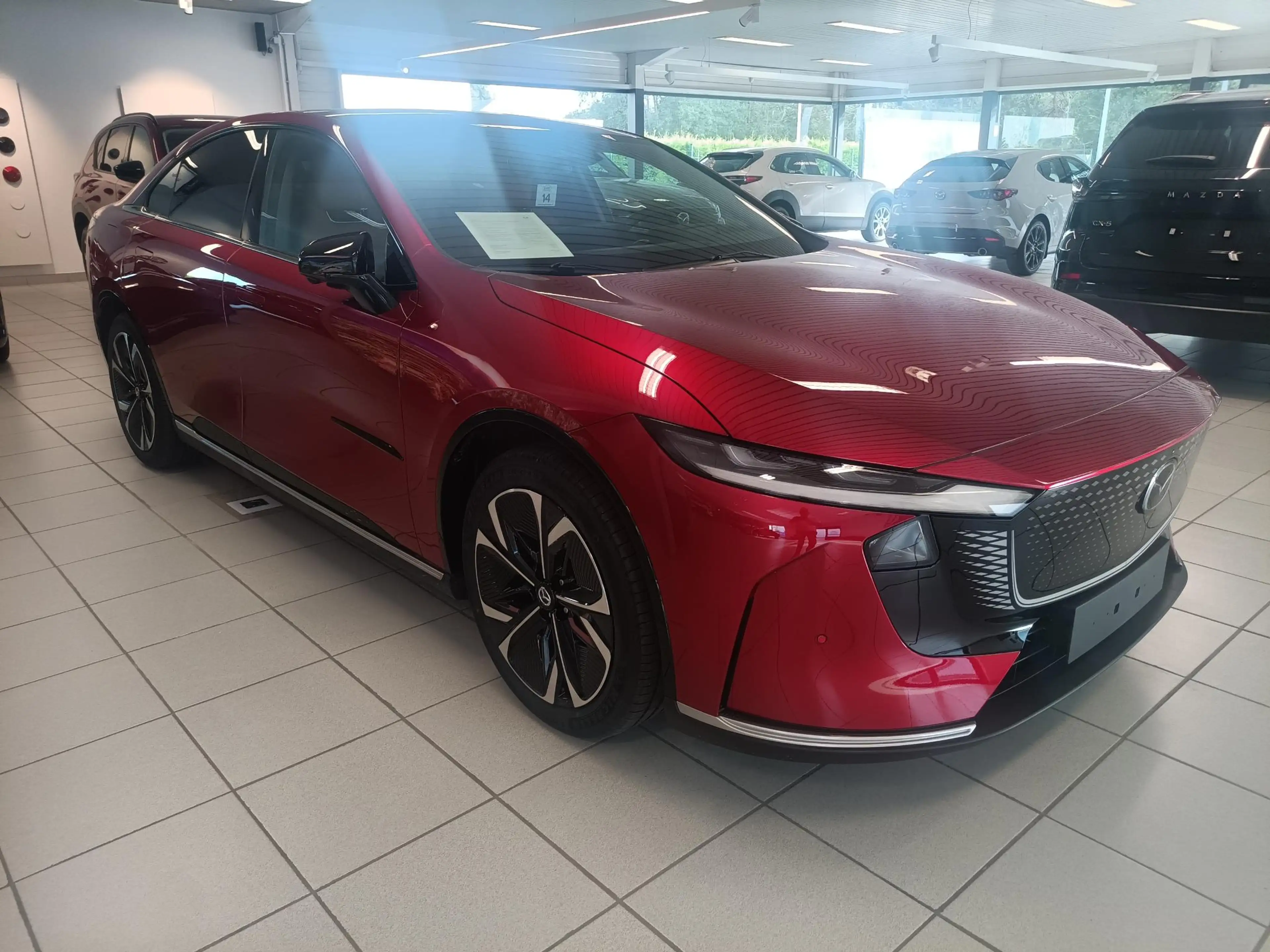 Mazda 6e 5HB EV 68,8 kWh 258 hp Takumi Plus — photo 3