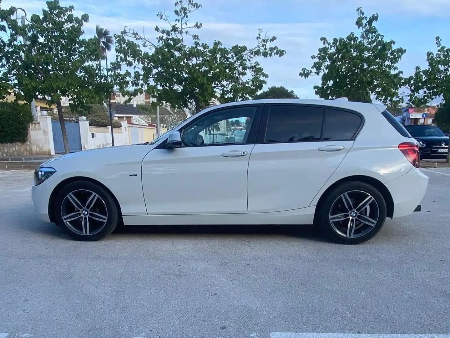 BMW 116 116d Essential Edition Essential Edition Blanco - 1