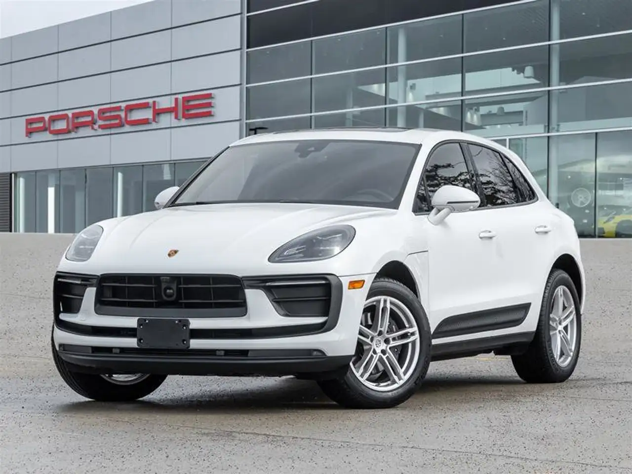 2025 Porsche Macan