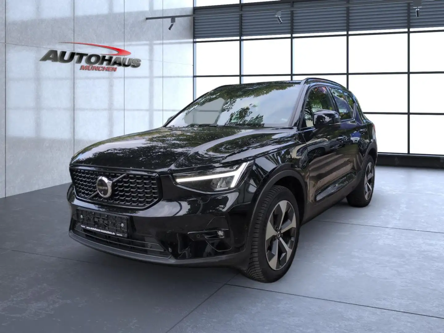 Volvo XC40 XC 40 Plus Dark 2WD Bluetooth Klima Einparkhilfe Schwarz - 2