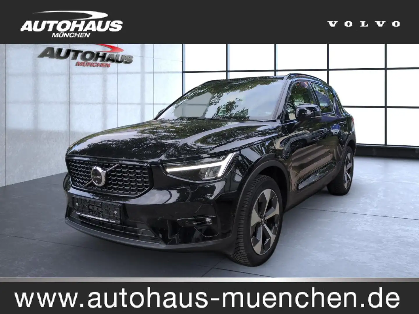 Volvo XC40 XC 40 Plus Dark 2WD Bluetooth Klima Einparkhilfe Schwarz - 1