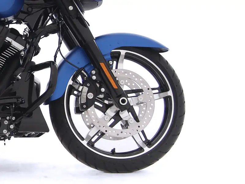 Harley-Davidson Street Glide - foto 4