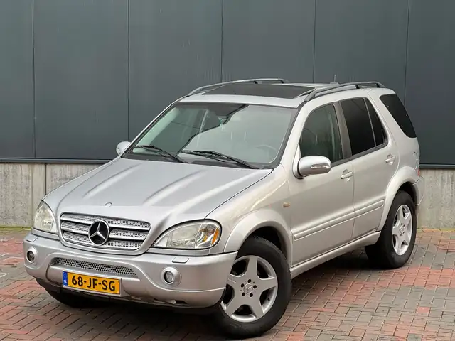 Mercedes-Benz ML 55 AMG M-klasse * Navi * Cruise * Pano * Trekhaak * Nieuw