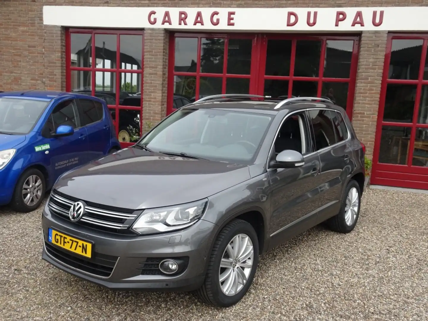 Volkswagen Tiguan 2.0 TSi Aut.  Sport & Style Cup Gris - 1
