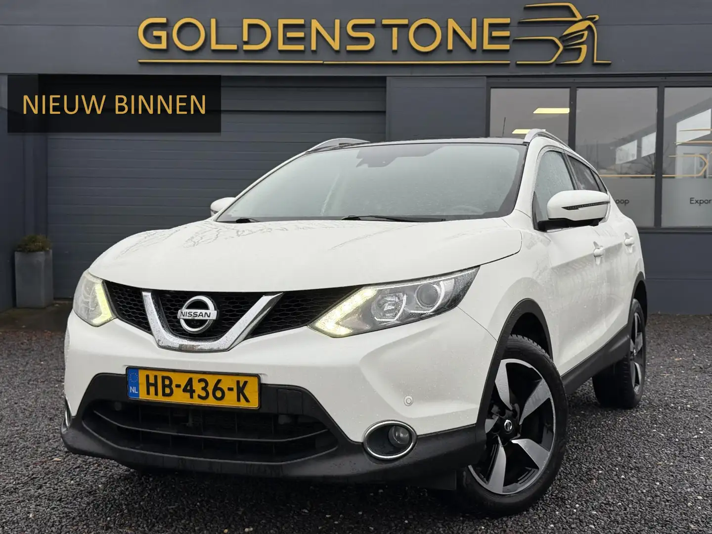 Nissan Qashqai 1.2 Connect Edition 360°Camera,Pano,Navi,Dealer on Weiß - 1
