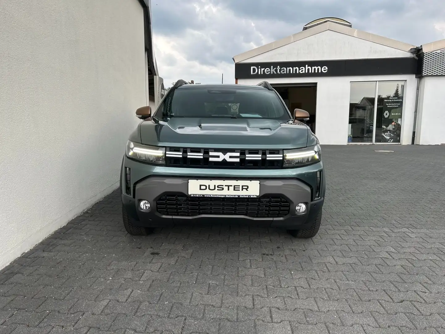 Dacia Duster III Extreme TCe 130 4x4 Verde - 2