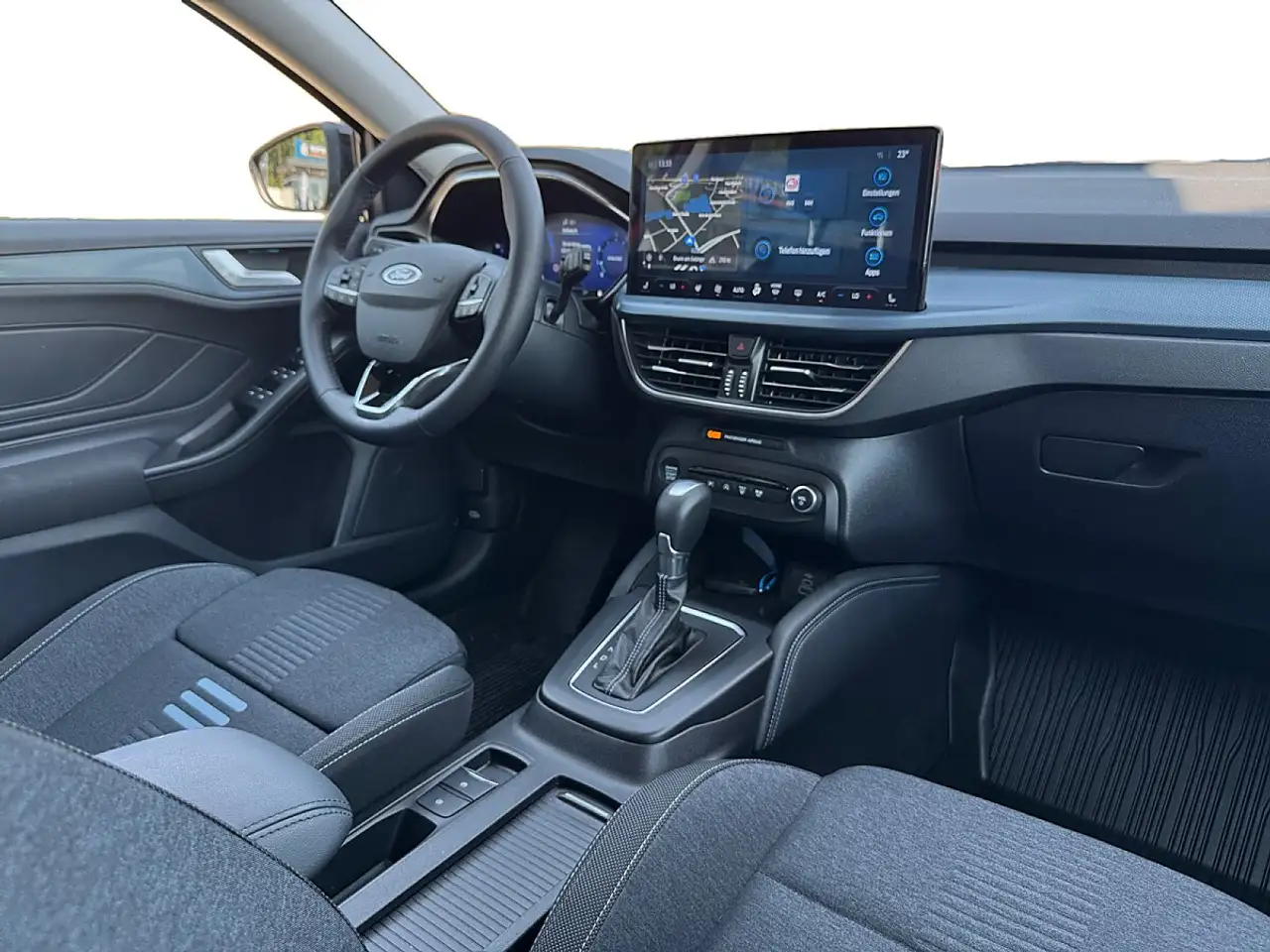 Ford Focus 1,0 EcoBoost Hybrid Active X Aut., миниатюра 15