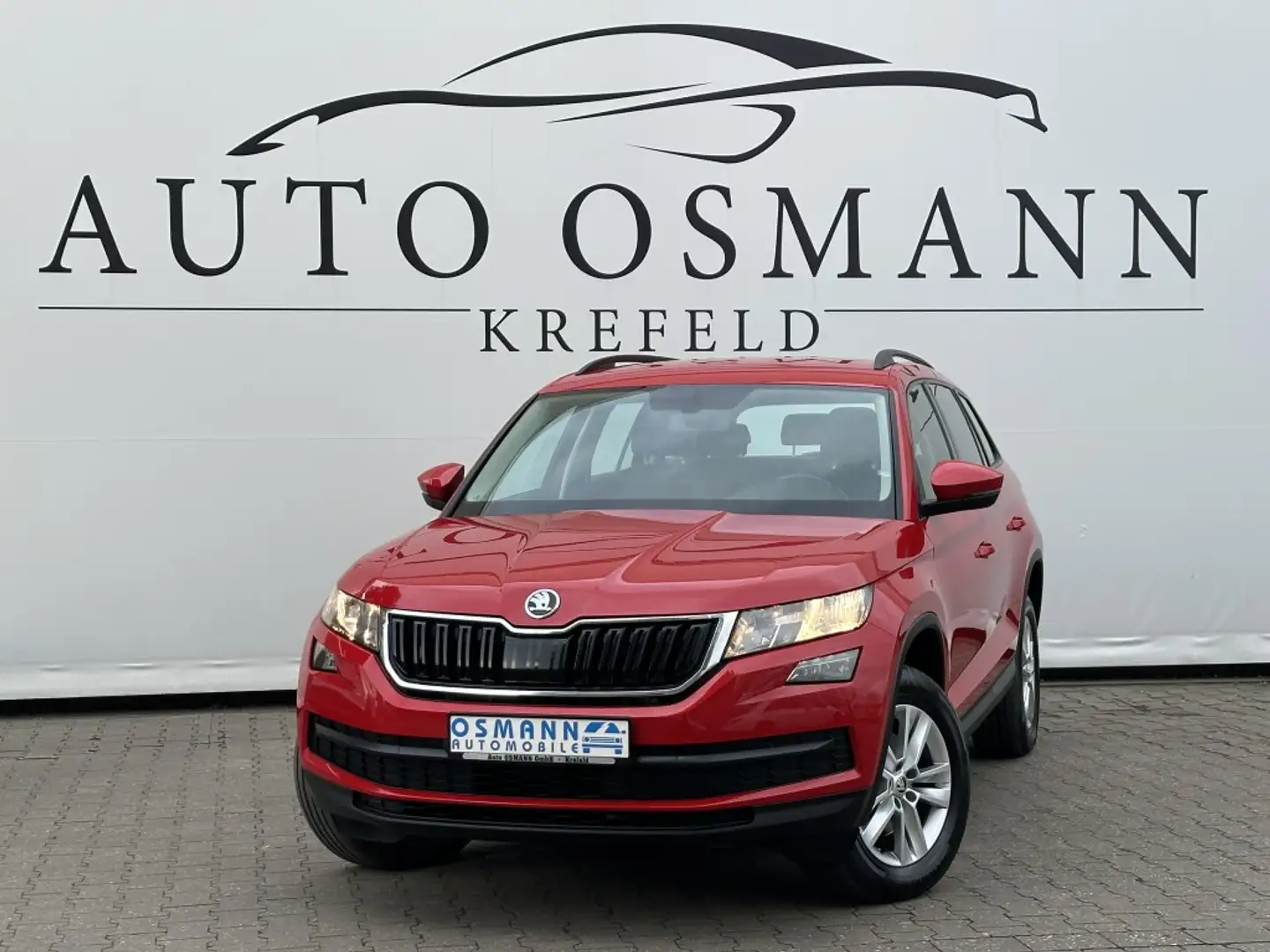 Skoda Kodiaq 2.0 TDI DSG Active   Front Assist   DAB Czerwony - 1