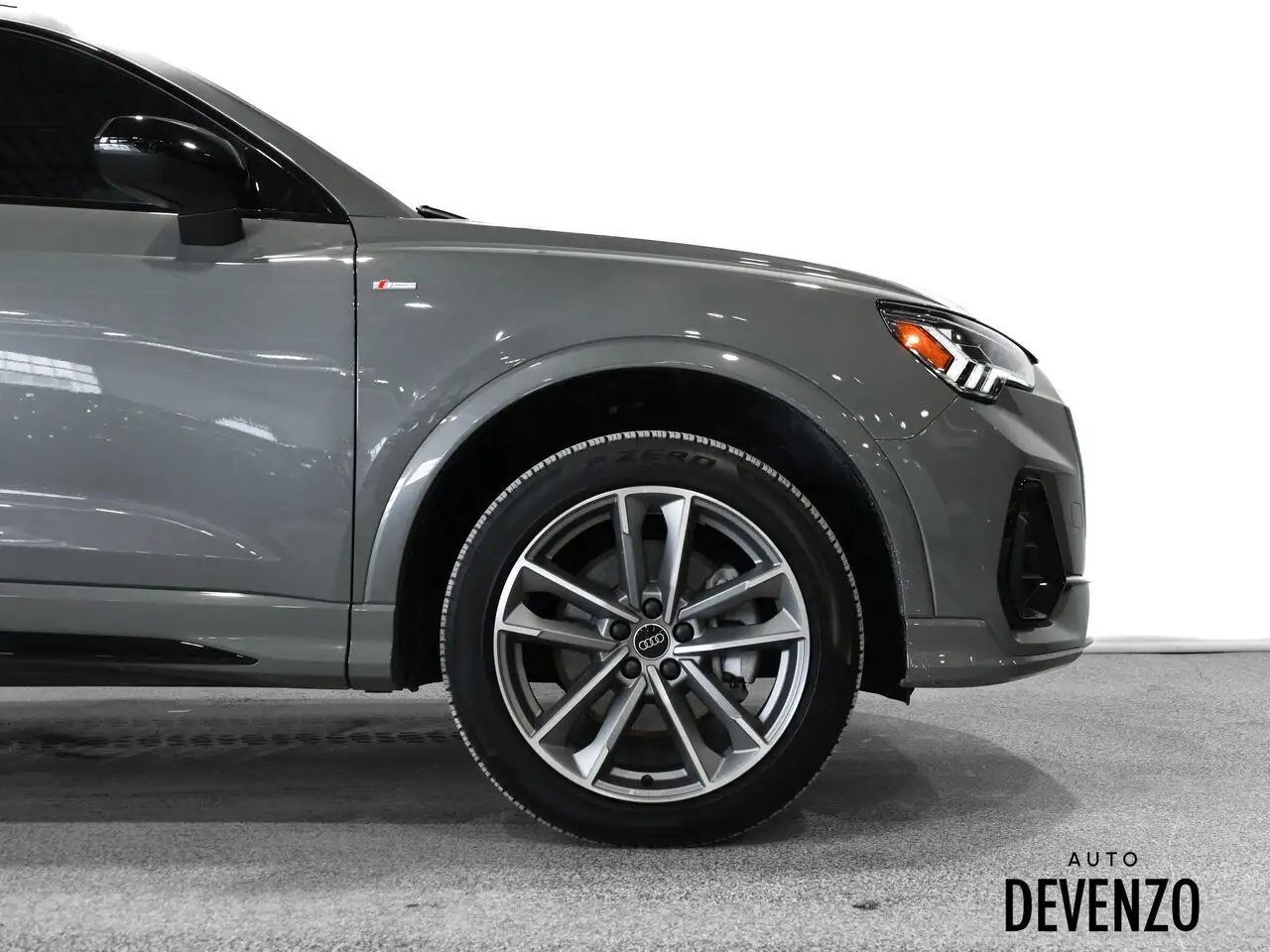 Audi Q3 снимка Audi Q3