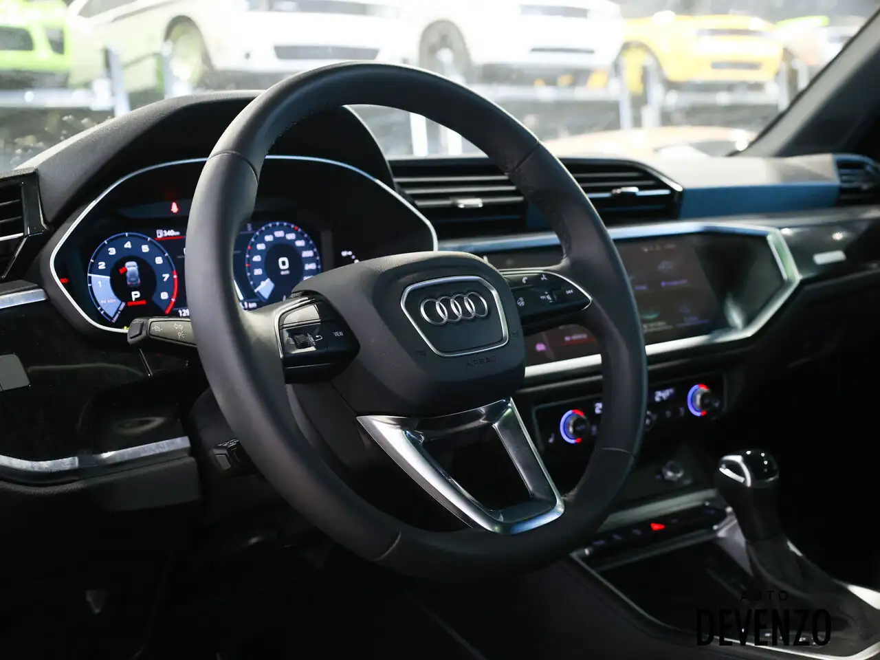 Audi Q3 снимка Audi Q3