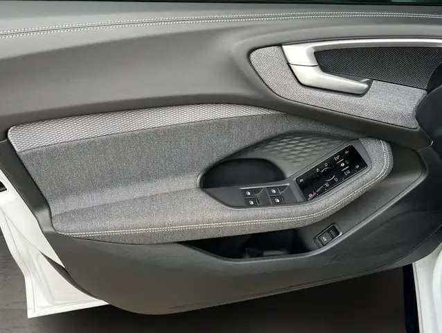 Audi A5 view 10