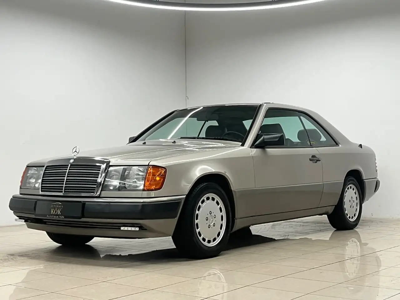 Mercedes-Benz 300 CE Coupé 1. Hand H-Ken Klima Leder Automatik, foto 2