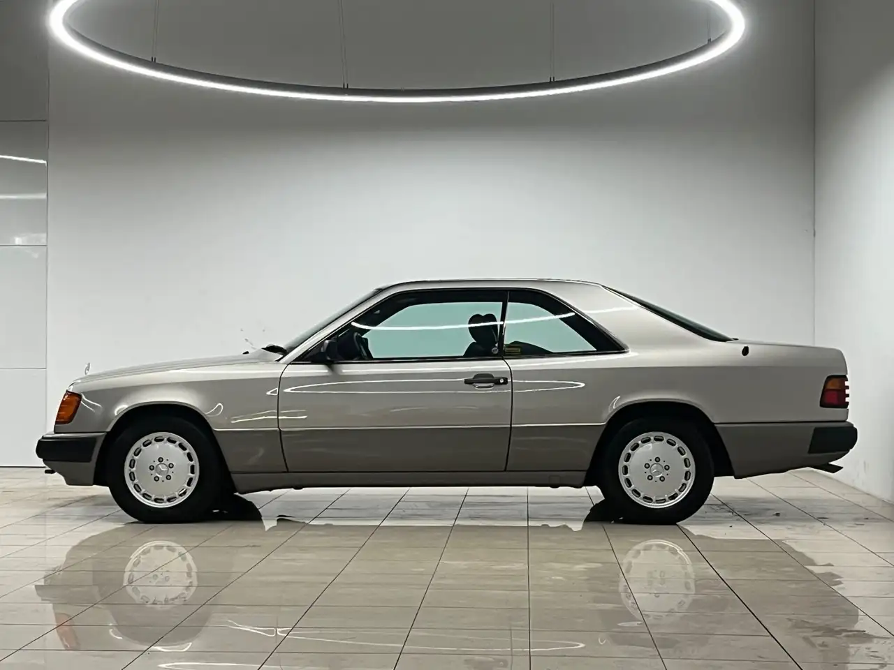 Mercedes-Benz 300 CE Coupé 1. Hand H-Ken Klima Leder Automatik, foto 5