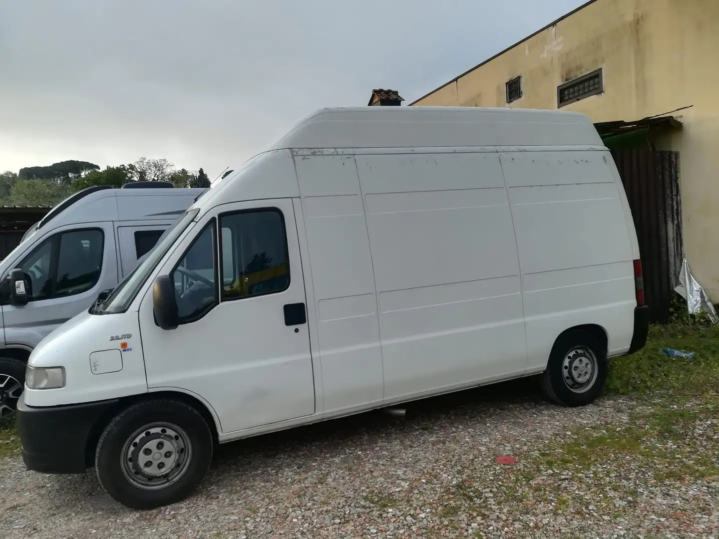 Fiat Ducato MAXi 2.8 jtd Blanc - 2