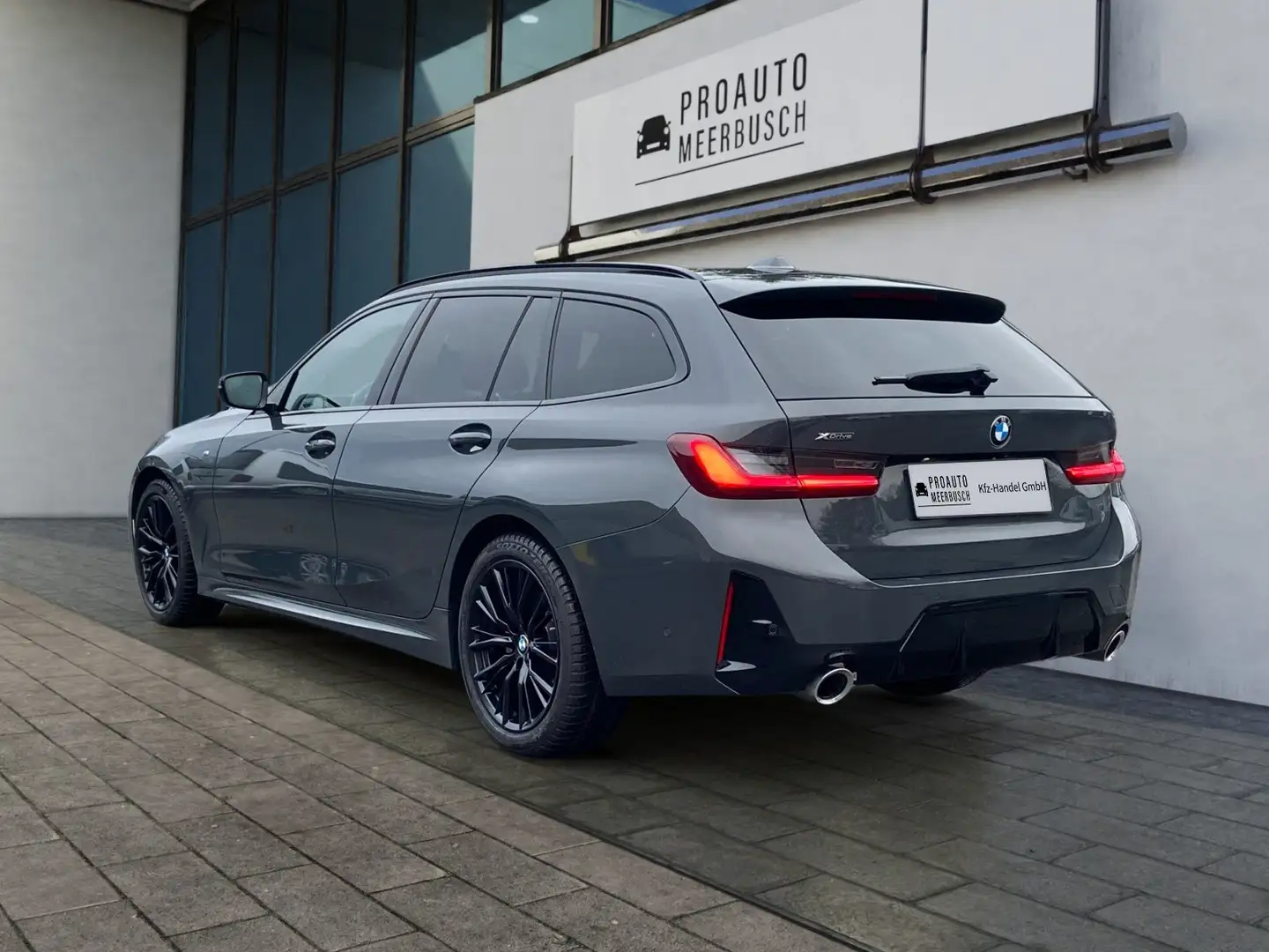 BMW 330 d xDrive M Sport ACC/ADAPTLED/HEADUP/PANO/360° Grigio - 2