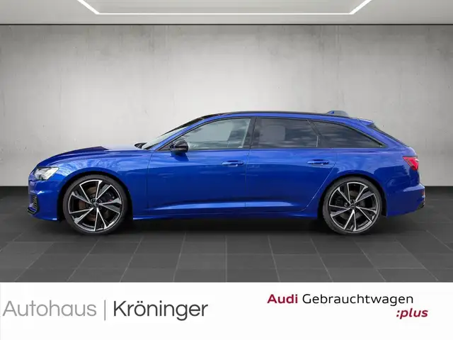 Audi S6 Avant view 3
