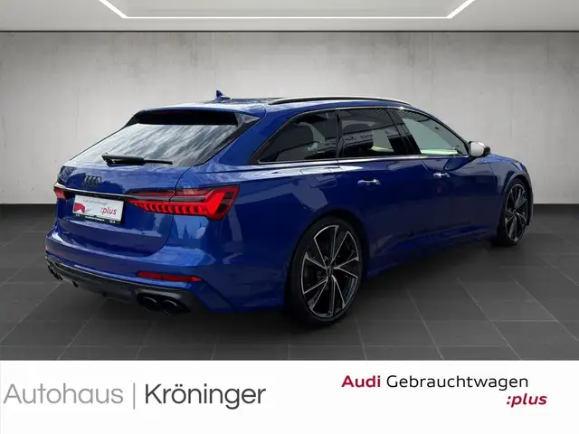 Audi S6 Avant view 2