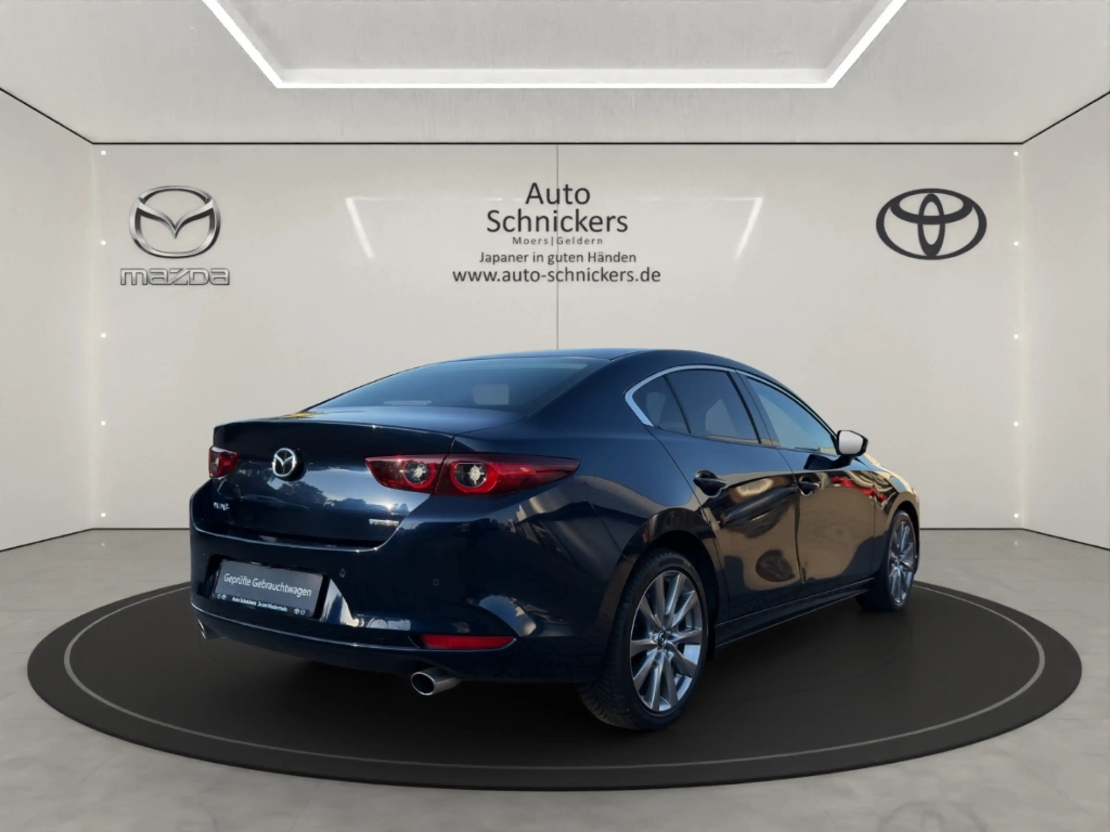 Mazda 3 SKY-G SOMO Takumi+4-TÜRER-STUFENHECK !! — photo 5