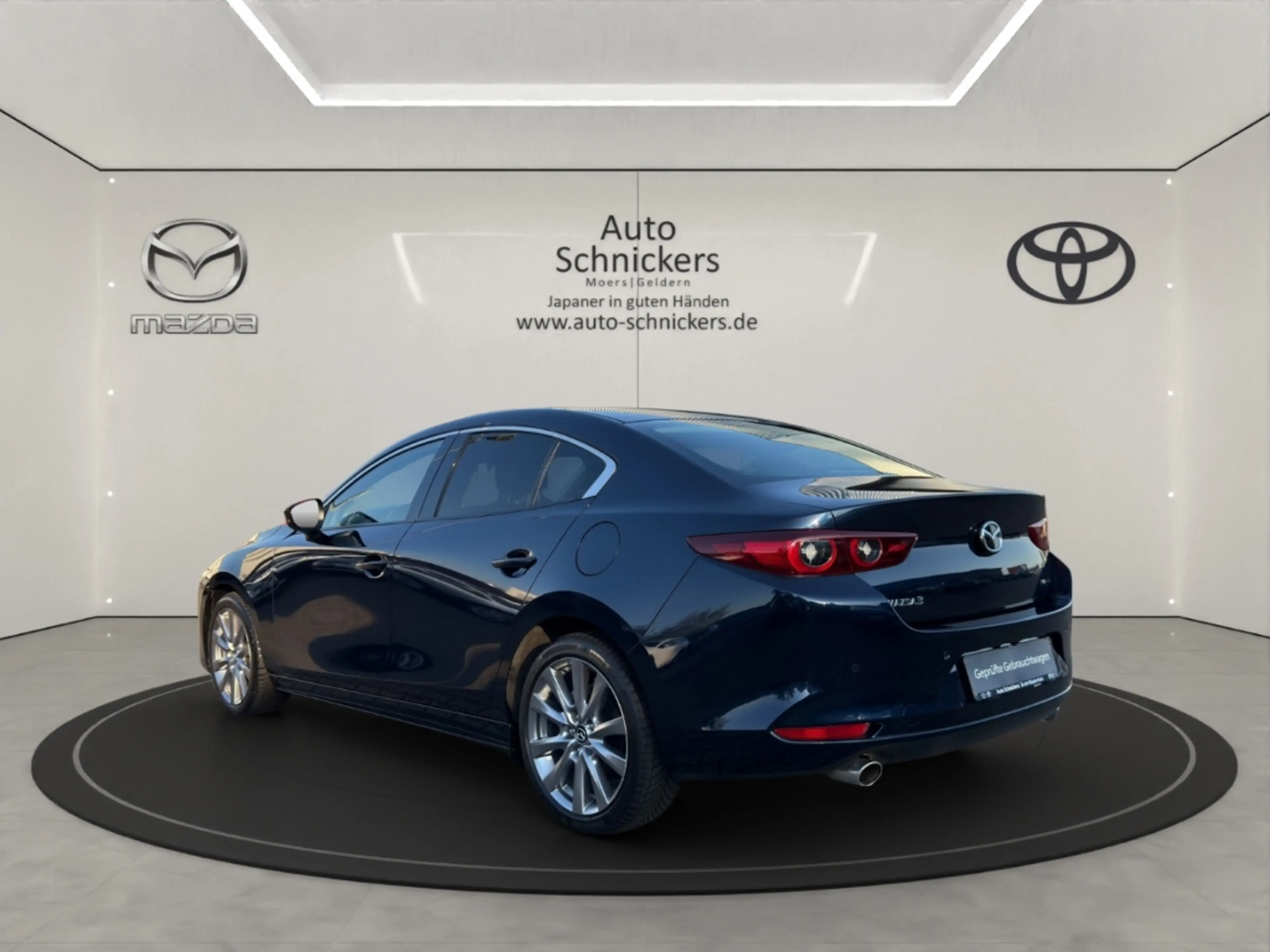 Mazda 3 SKY-G SOMO Takumi+4-TÜRER-STUFENHECK !! — photo 3