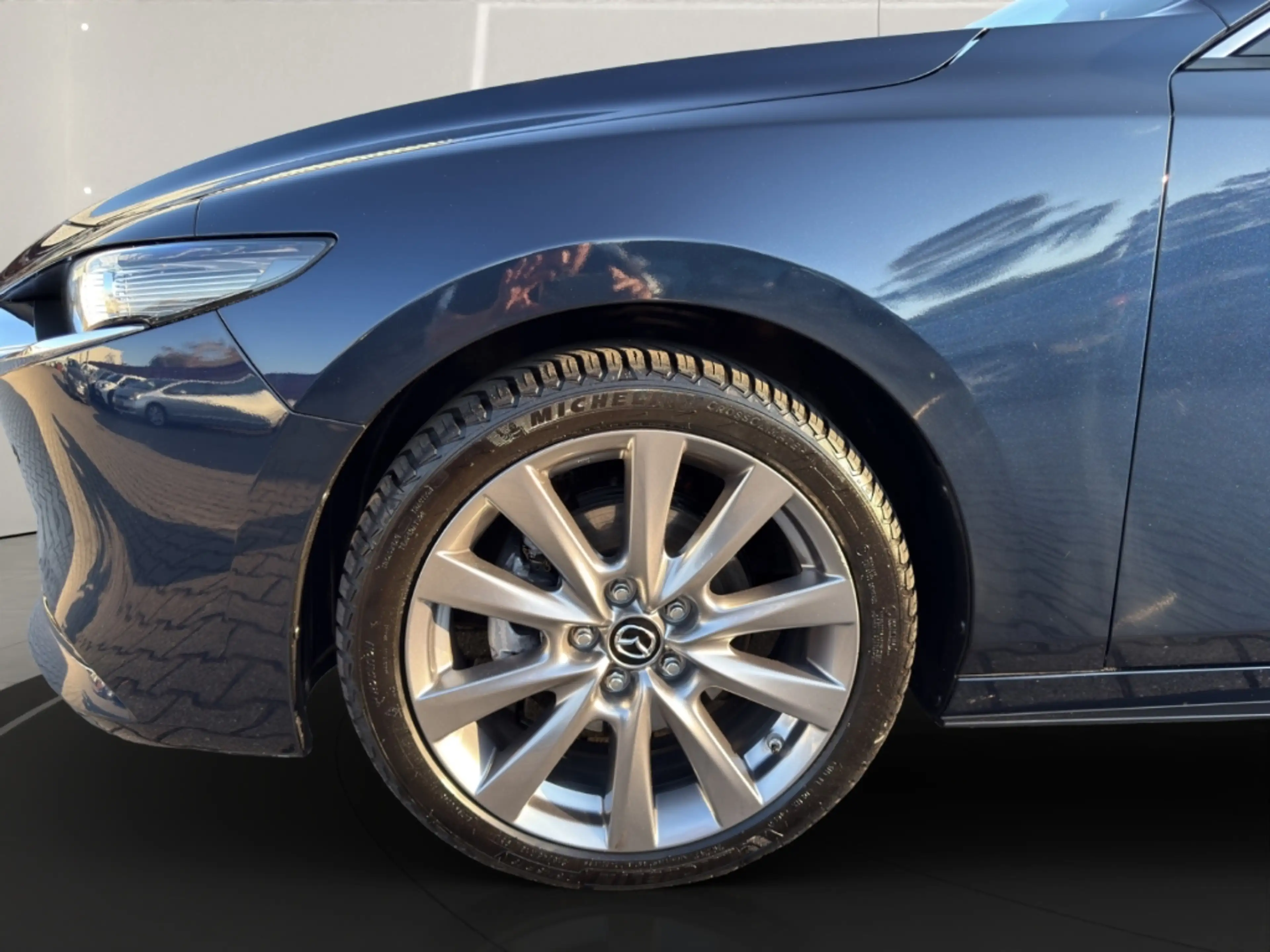 Mazda 3 SKY-G SOMO Takumi+4-TÜRER-STUFENHECK !! — photo 9