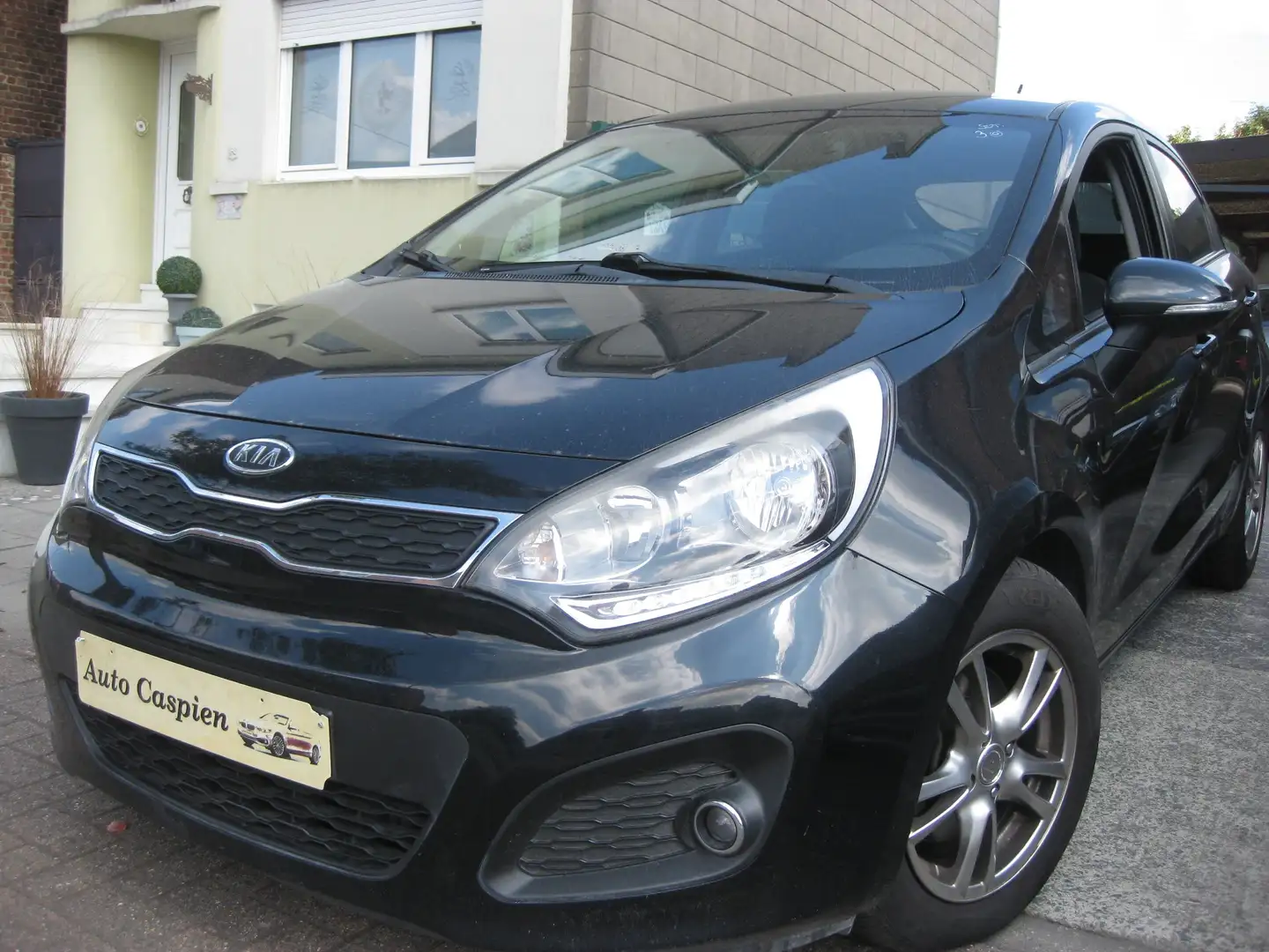 Kia Rio 1.4 CRDi GPS Clim Camera Euro 5 Noir - 2