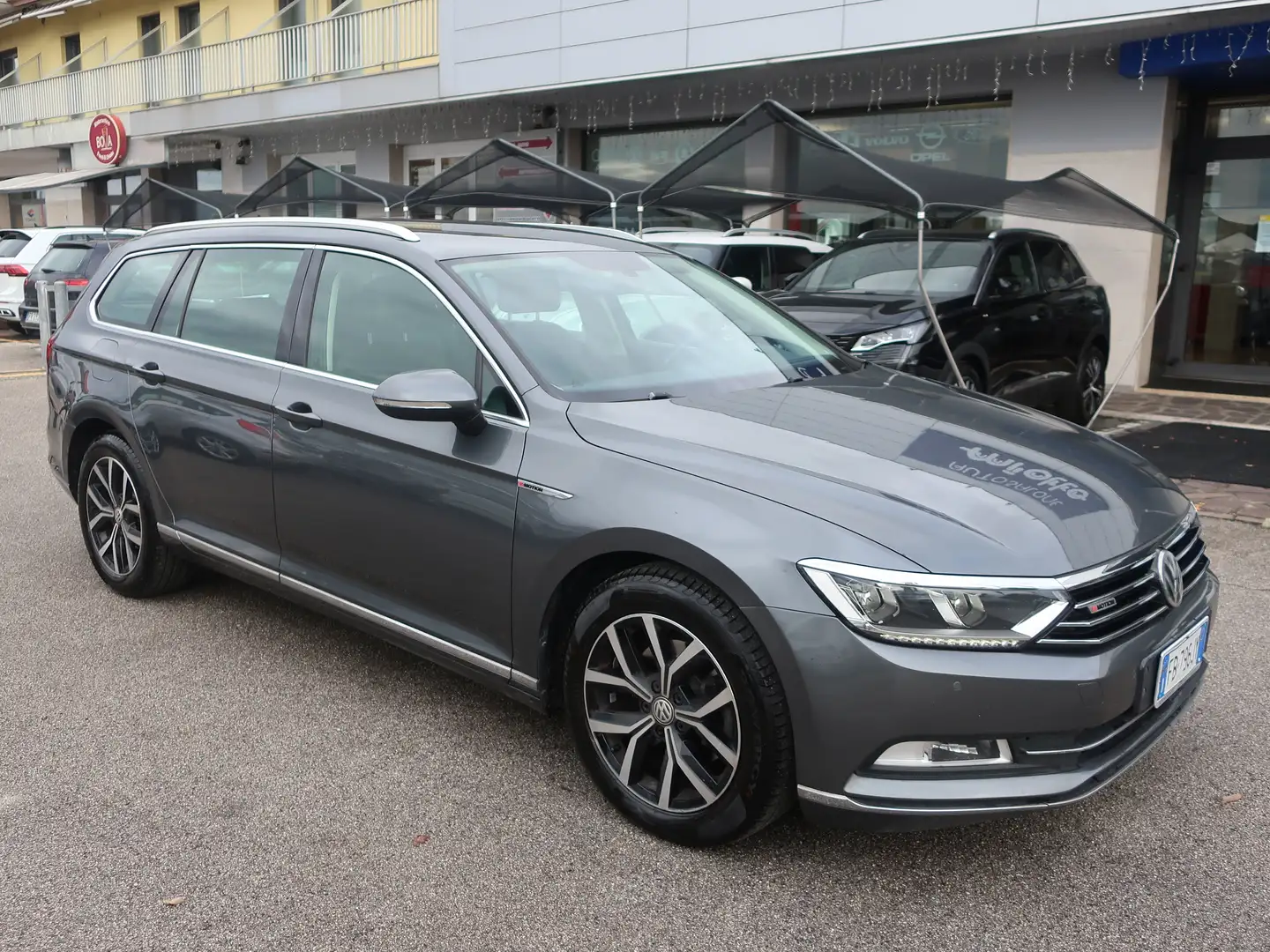 Volkswagen Passat Variant Passat VIII 2.0 tdi SW Highline 4motion 190cv dsg Grigio - 1