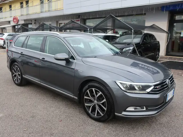 Volkswagen Passat Variant Passat VIII 2.0 tdi SW Highline 4motion 190cv dsg