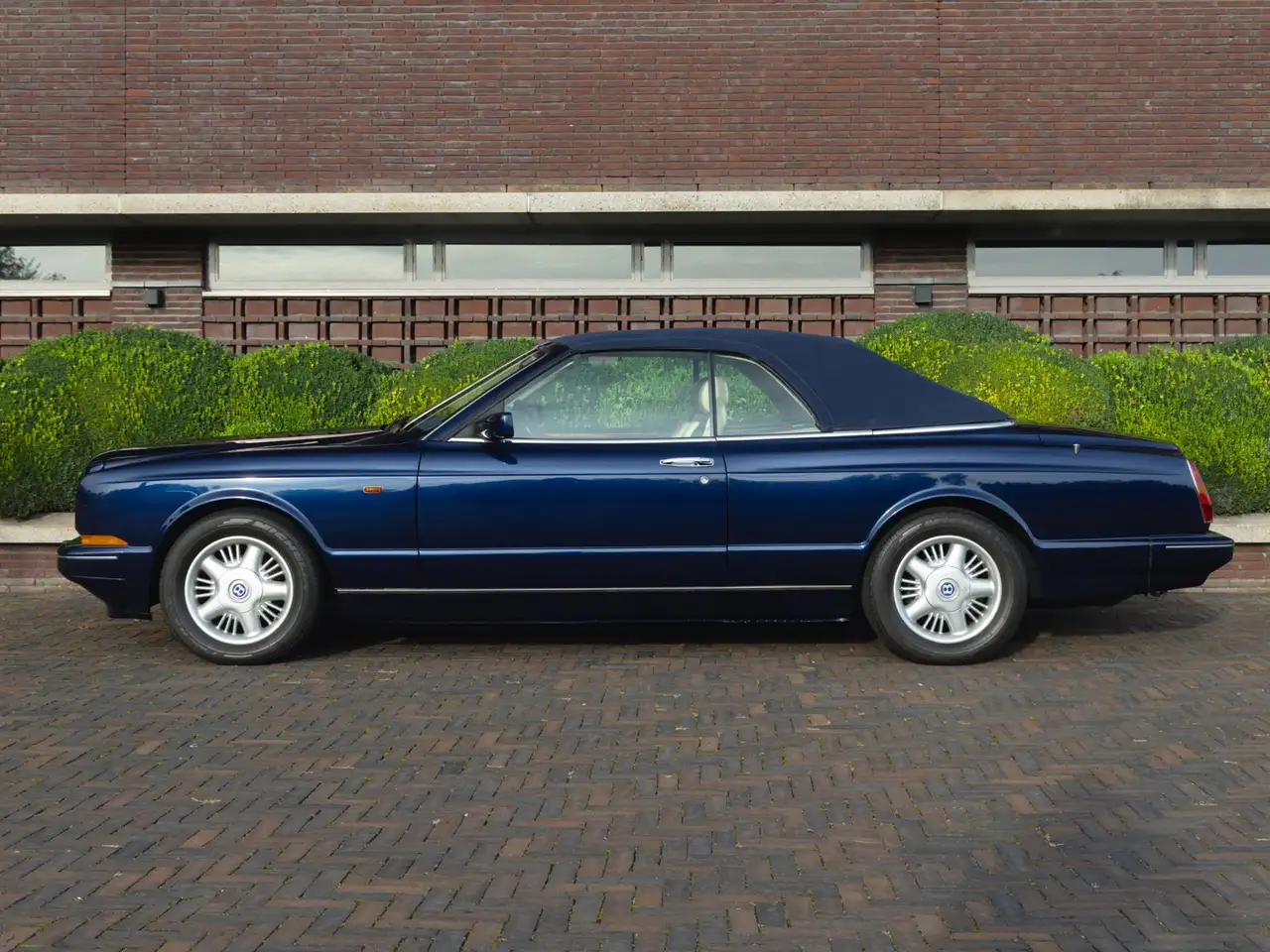 Bentley Azure 6.8 Convertible NL historie|60.000km|Dealer ond|To, foto 5