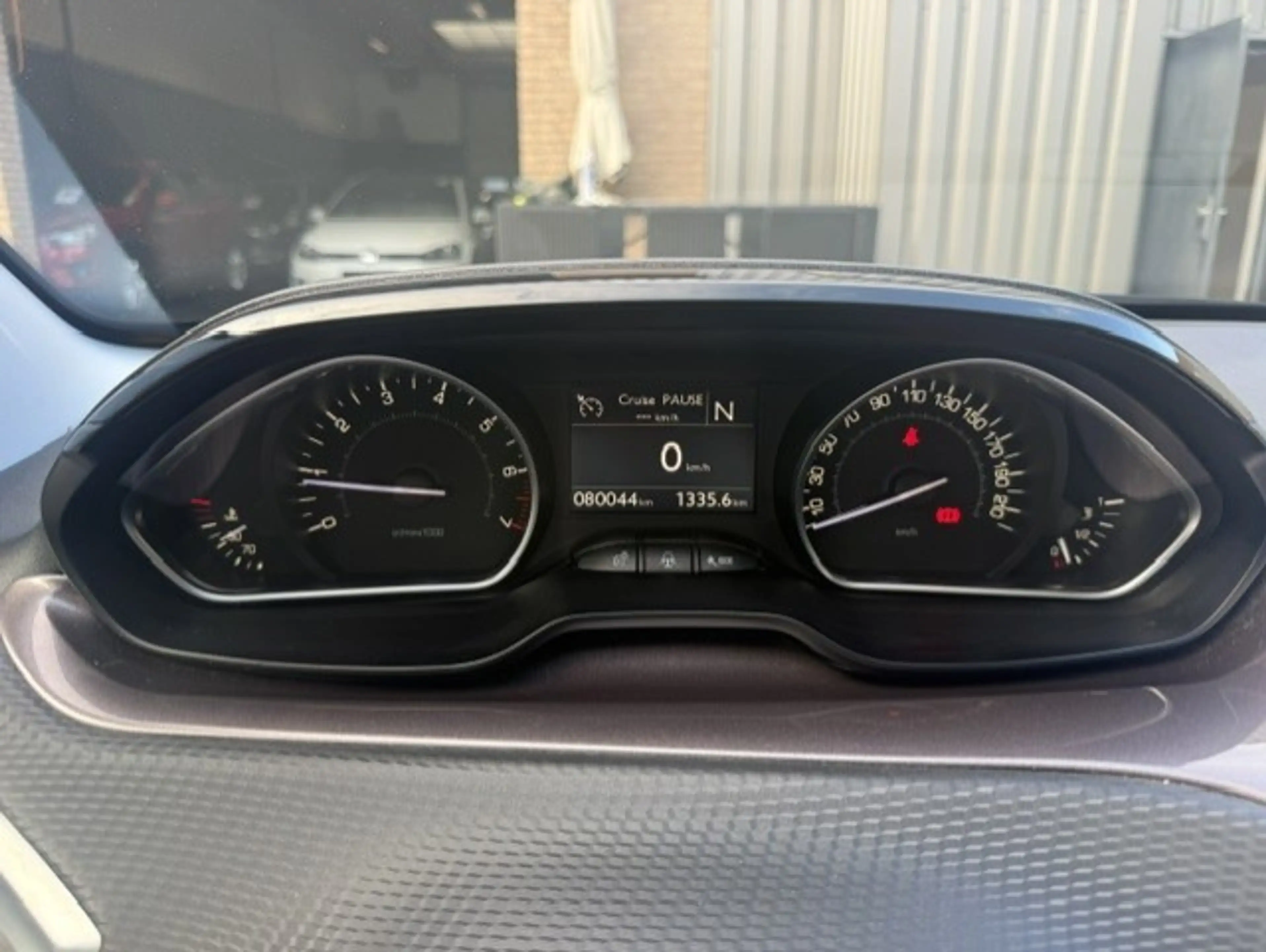 Peugeot 2008 1.2 VTi Active Pack Premium Navi/Cruise/Pano/Trekh — photo 22