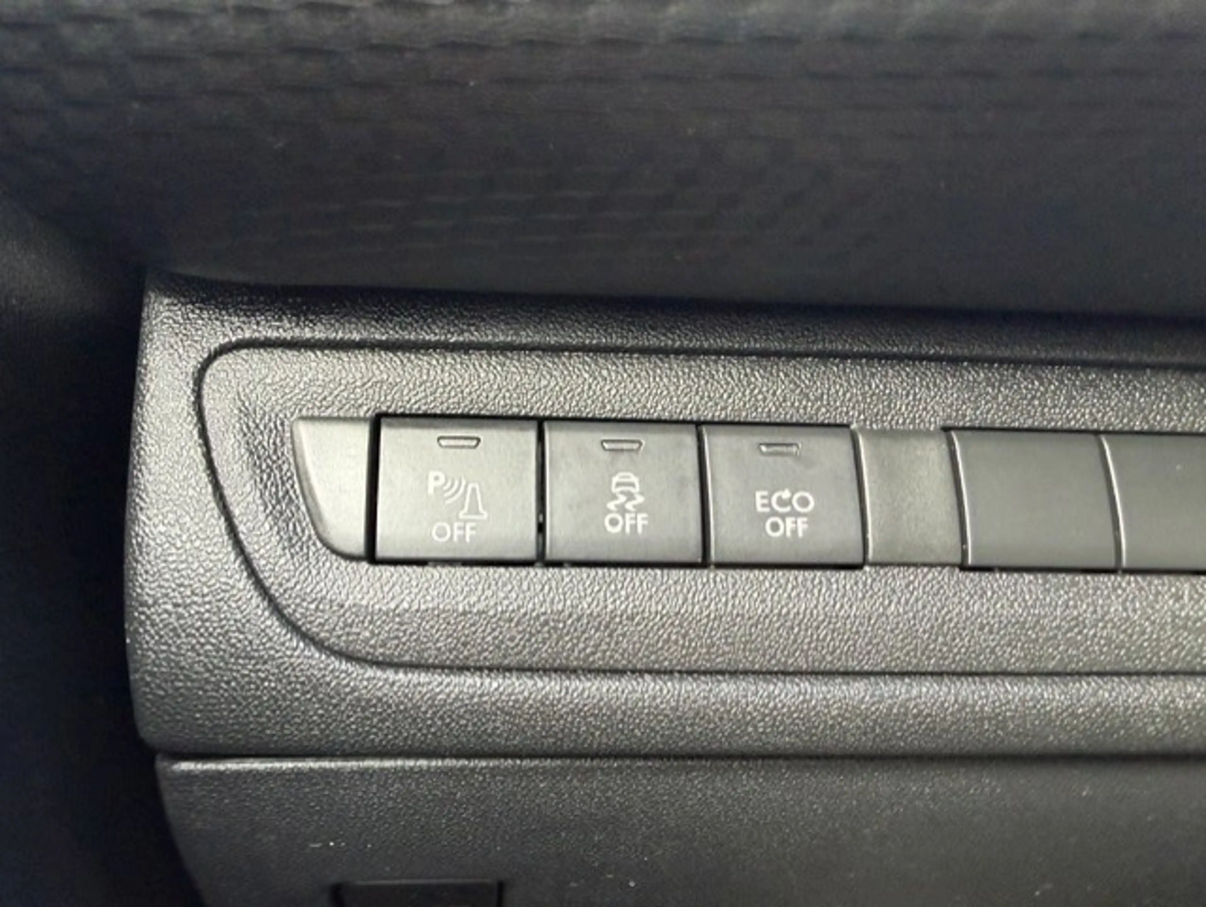 Peugeot 2008 1.2 VTi Active Pack Premium Navi/Cruise/Pano/Trekh — photo 19