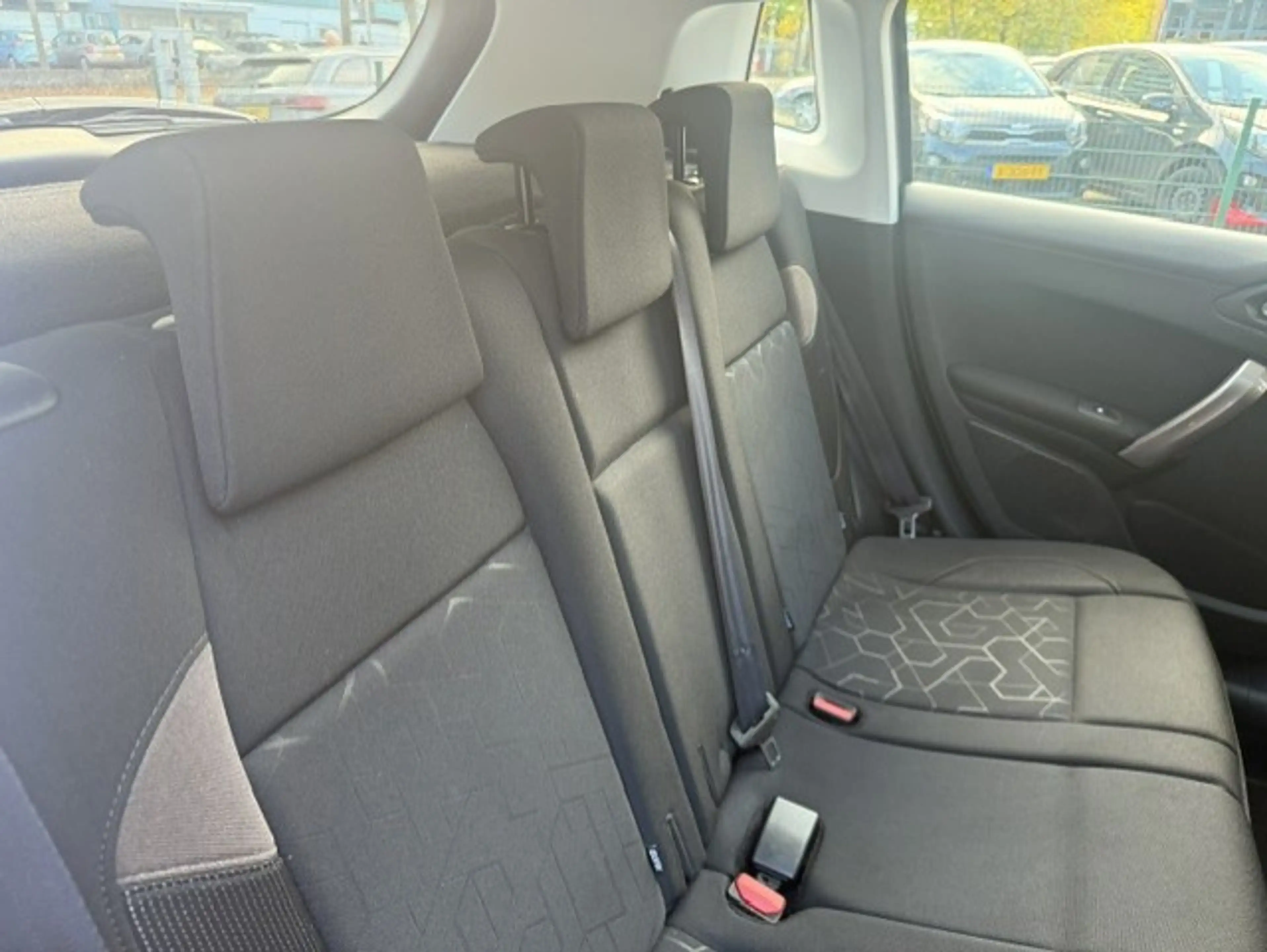 Peugeot 2008 1.2 VTi Active Pack Premium Navi/Cruise/Pano/Trekh — photo 12