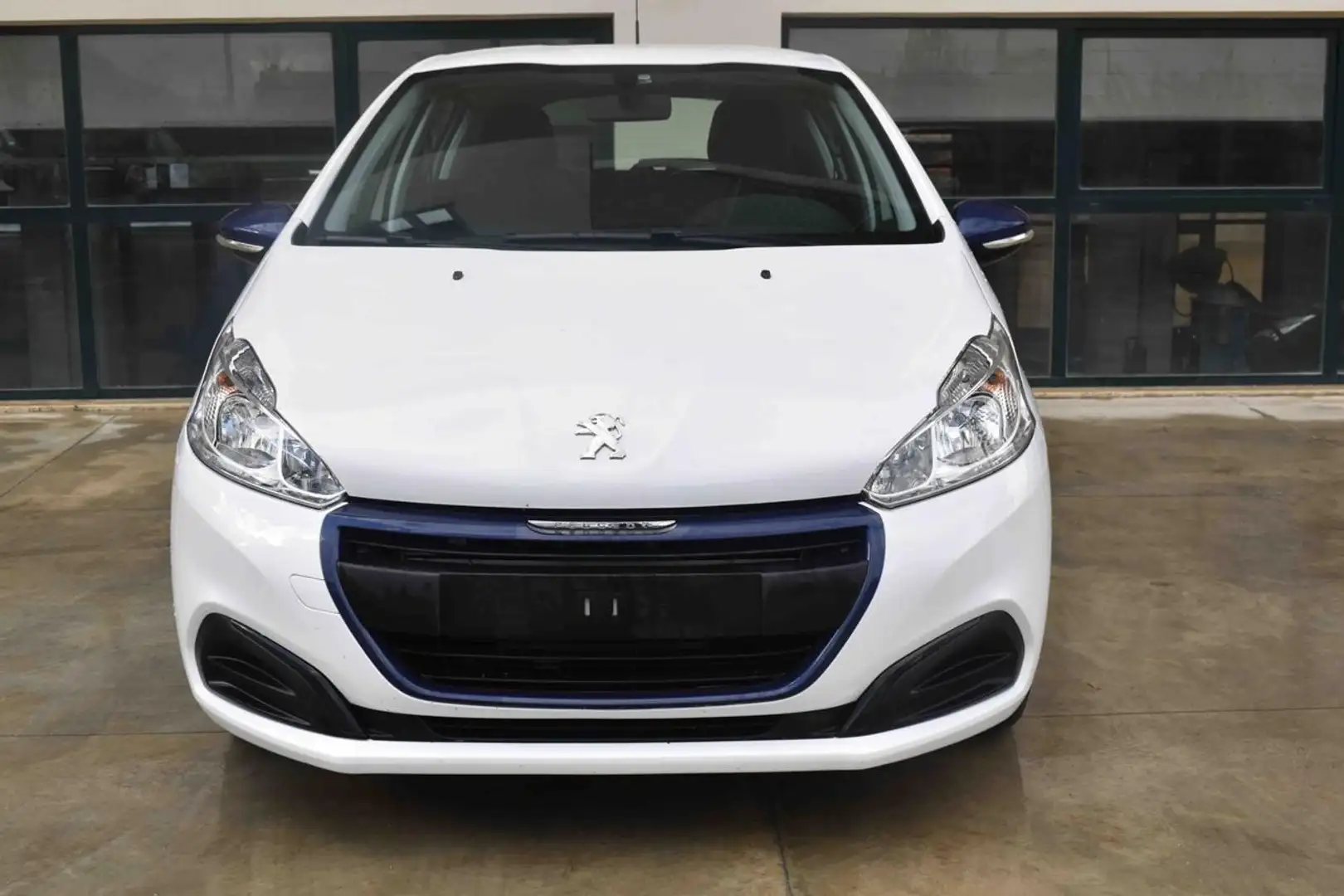Peugeot 208 PureTech 68 5 porte Active Blanc - 1