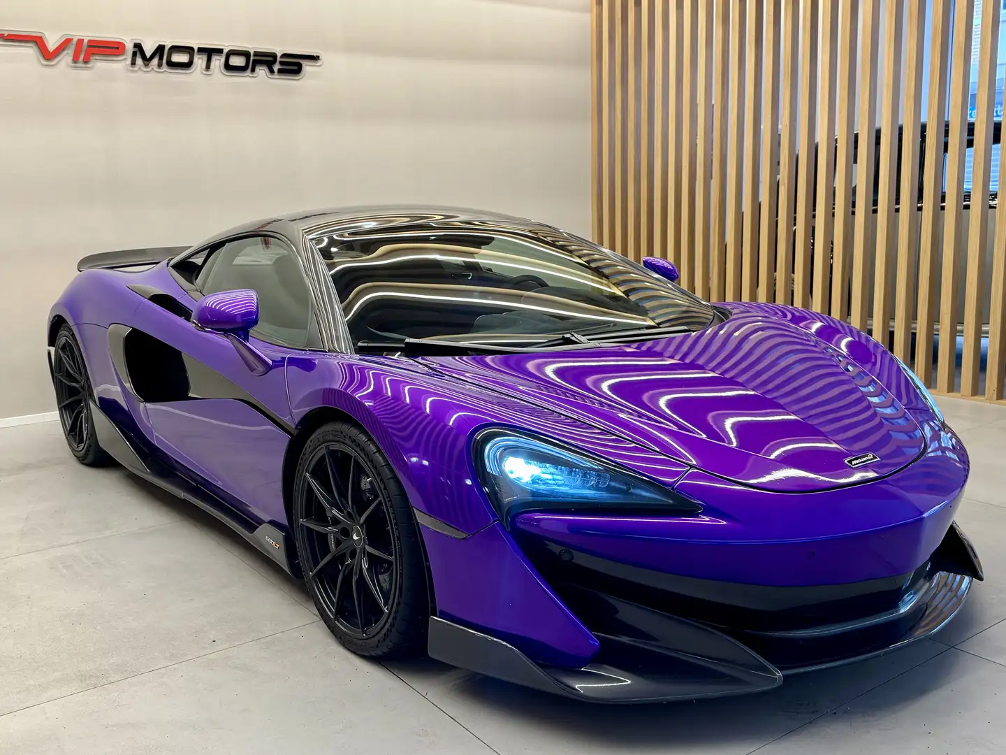 McLaren 600LT LONGTAIL NUMERATA Coupe 3.8 MSO CLUBSPORT Violett - 1