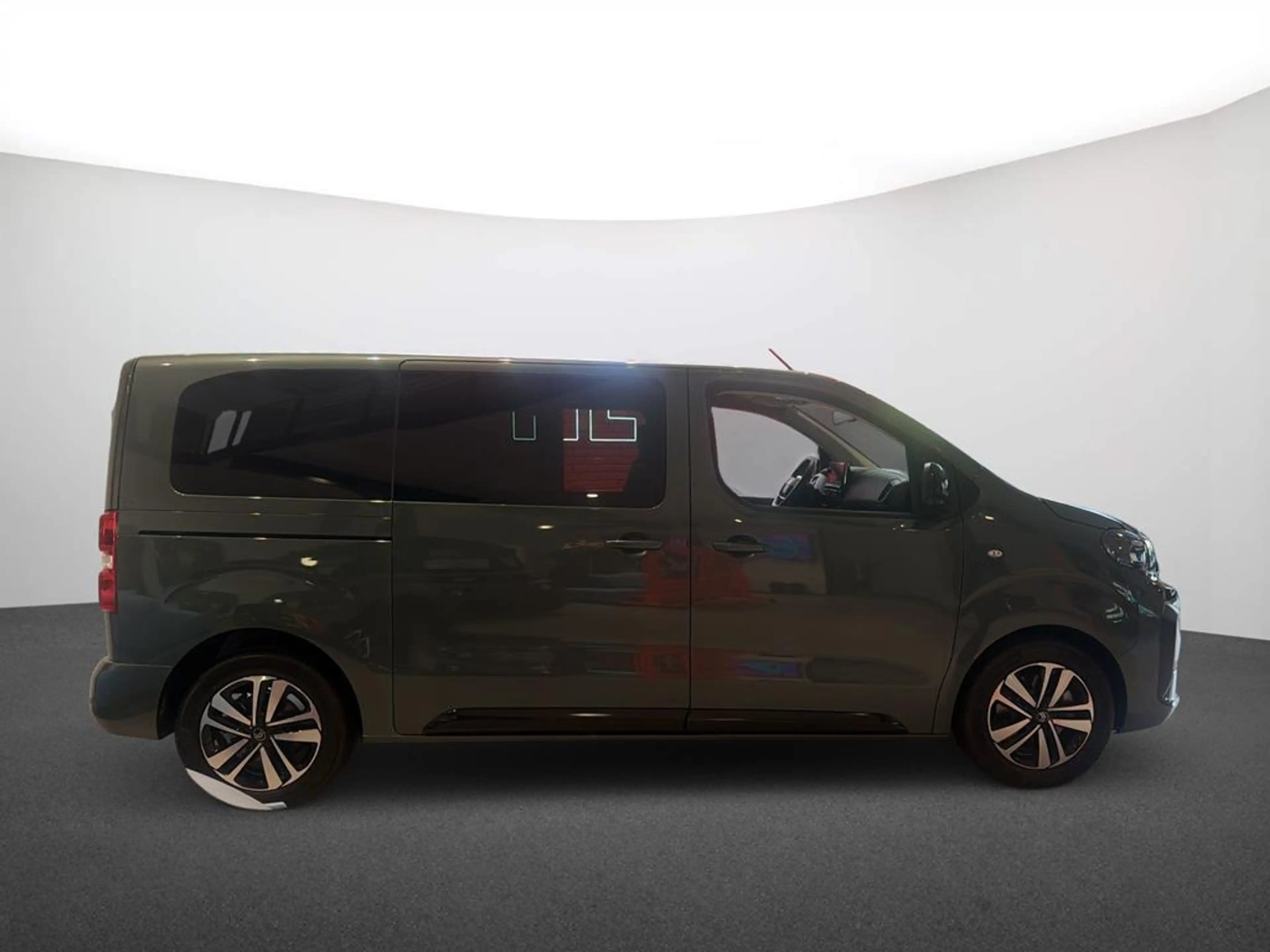 Citroen Spacetourer Plus M BlueHDi 180 S&S EAT8 — photo 5