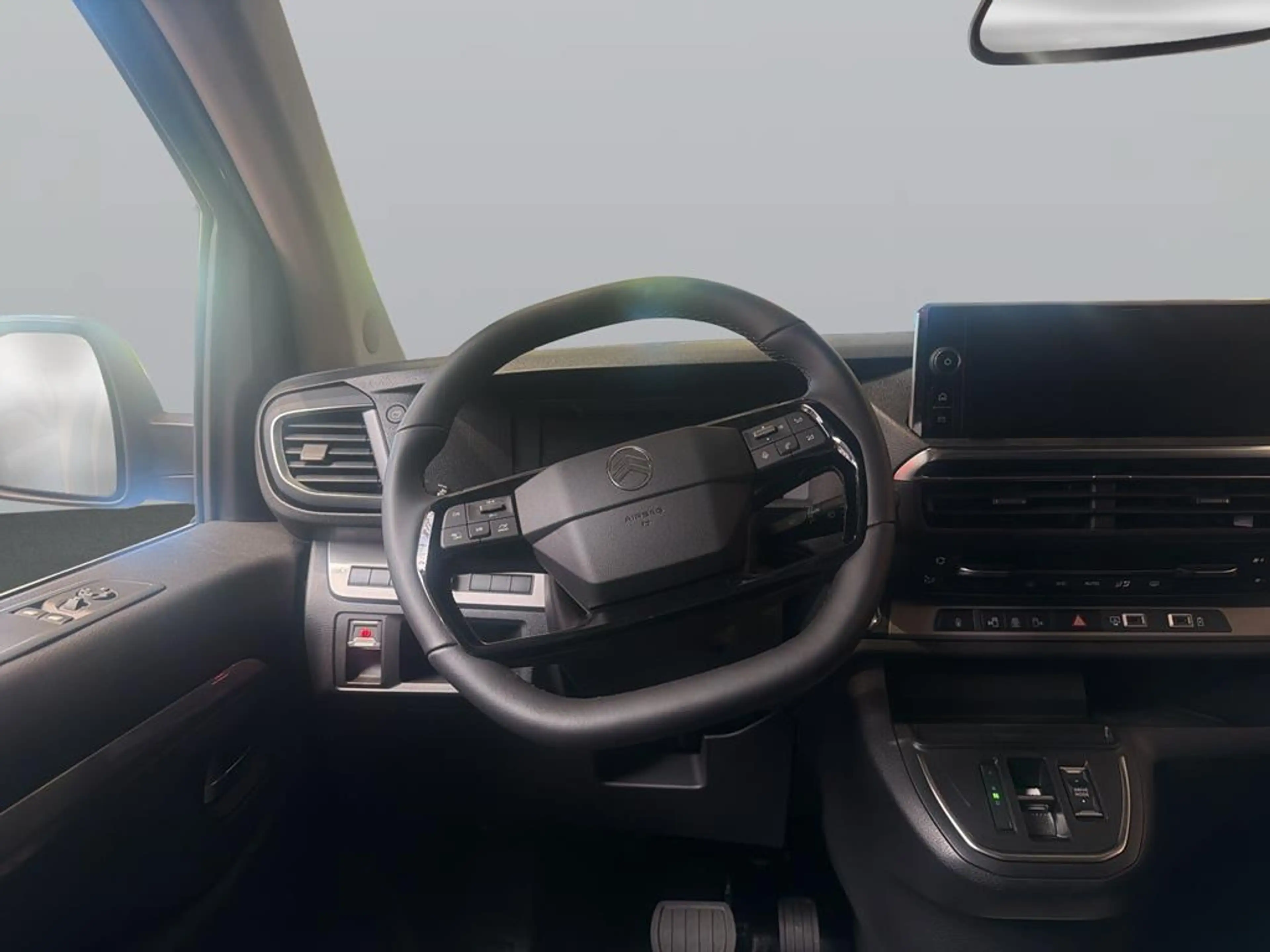 Citroen Spacetourer Plus M BlueHDi 180 S&S EAT8 — photo 14