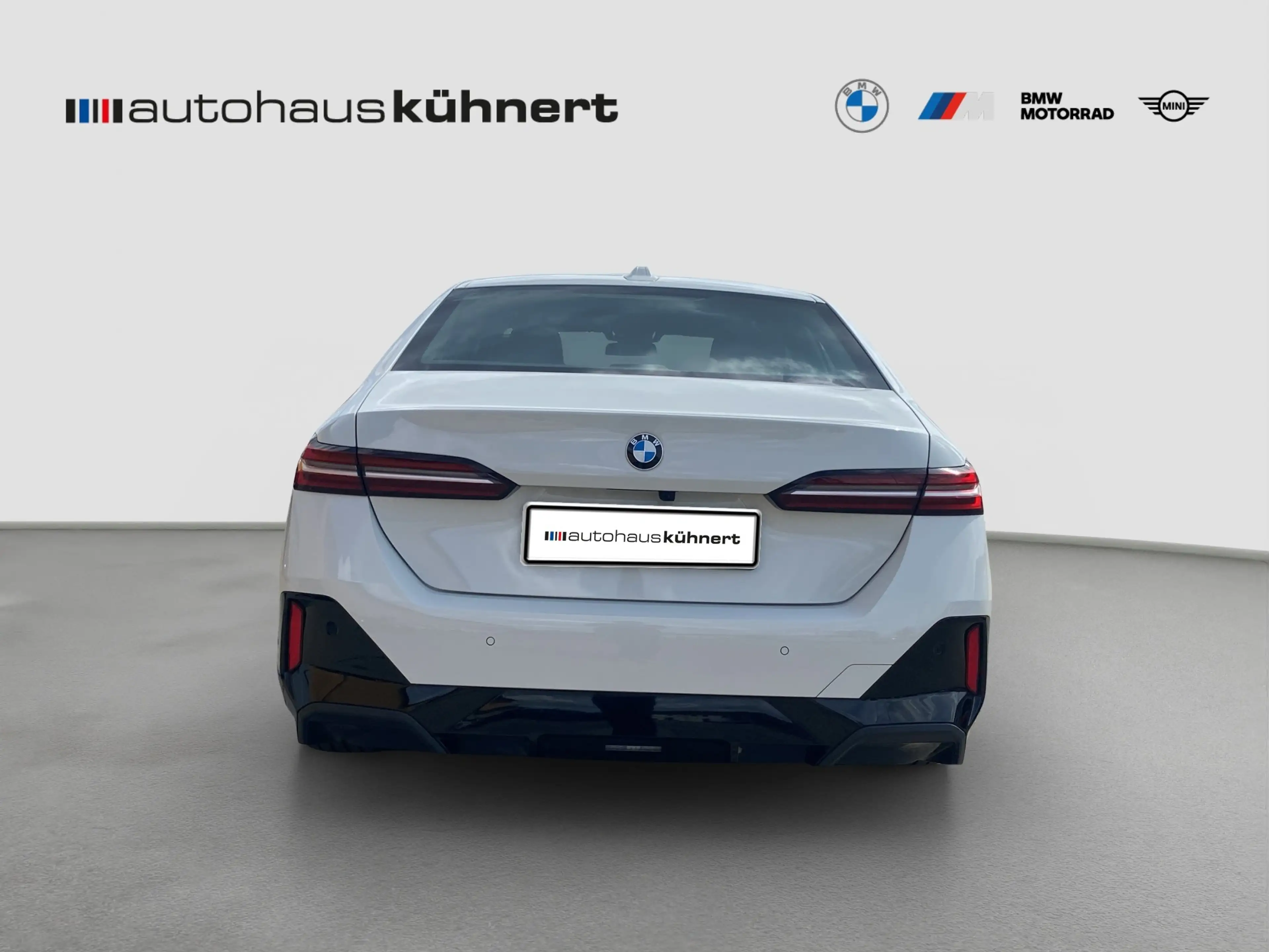 BMW 520 d xDrive Limousine ///M-Sport ACC LED SpurAss 360° — photo 6