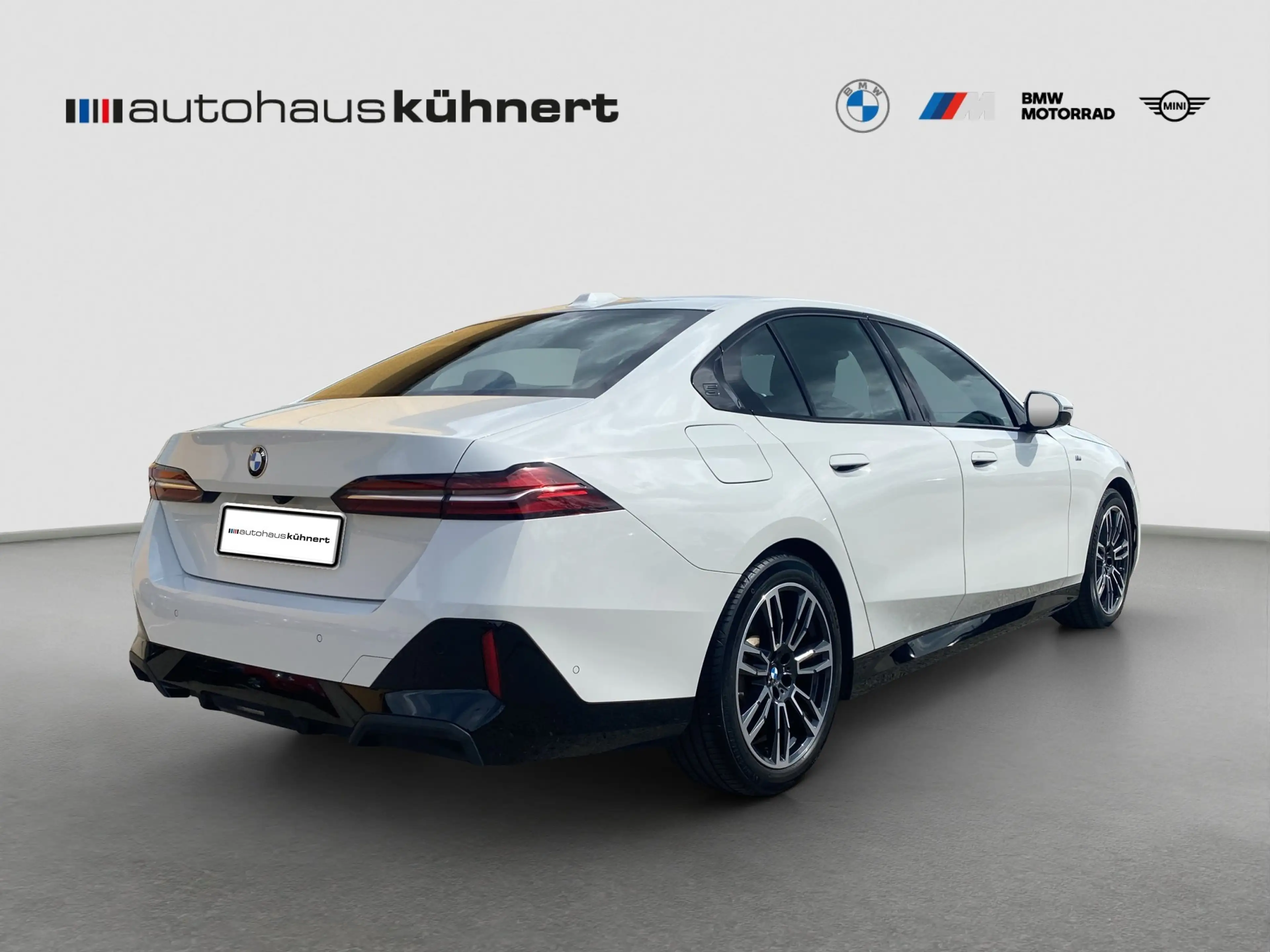 BMW 520 d xDrive Limousine ///M-Sport ACC LED SpurAss 360° — photo 7