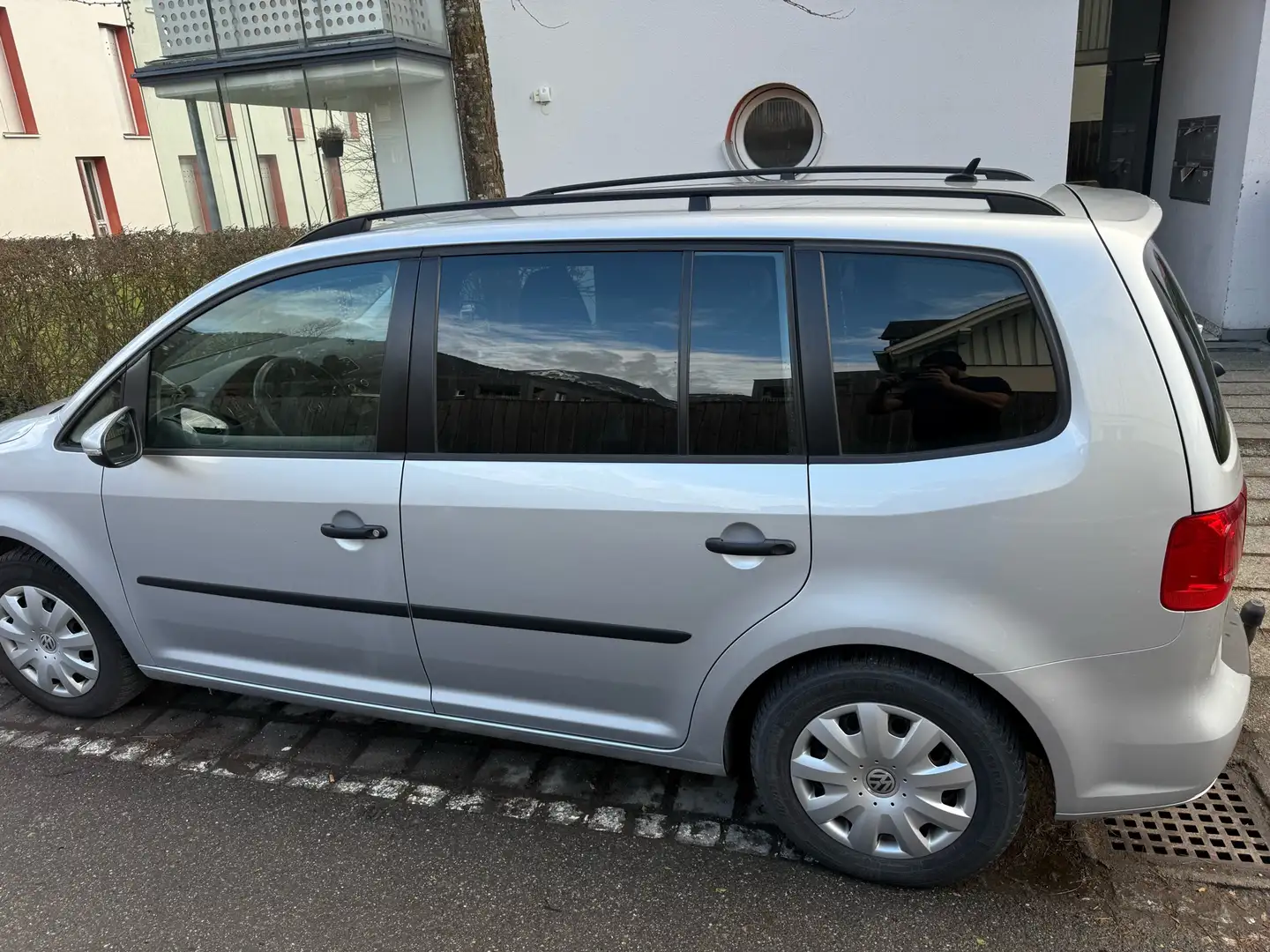 Volkswagen Touran 1.6 TDI DPF Comfortline - 1