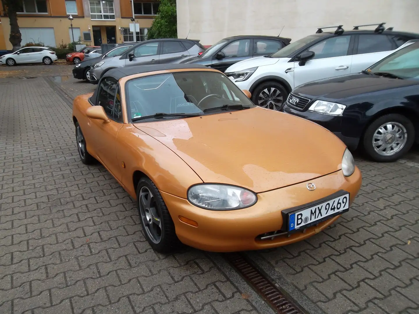Mazda MX-5 1.8 i 140 PS Roadster Klima, Navi, GJR, Gold - 1