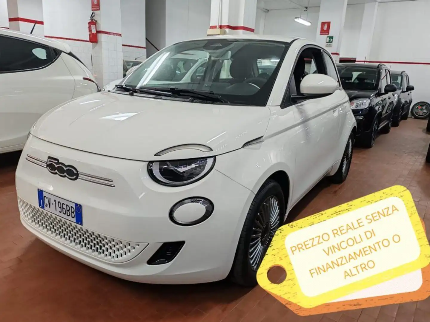 Fiat 500e Berlina 42 kWh Verde - 1