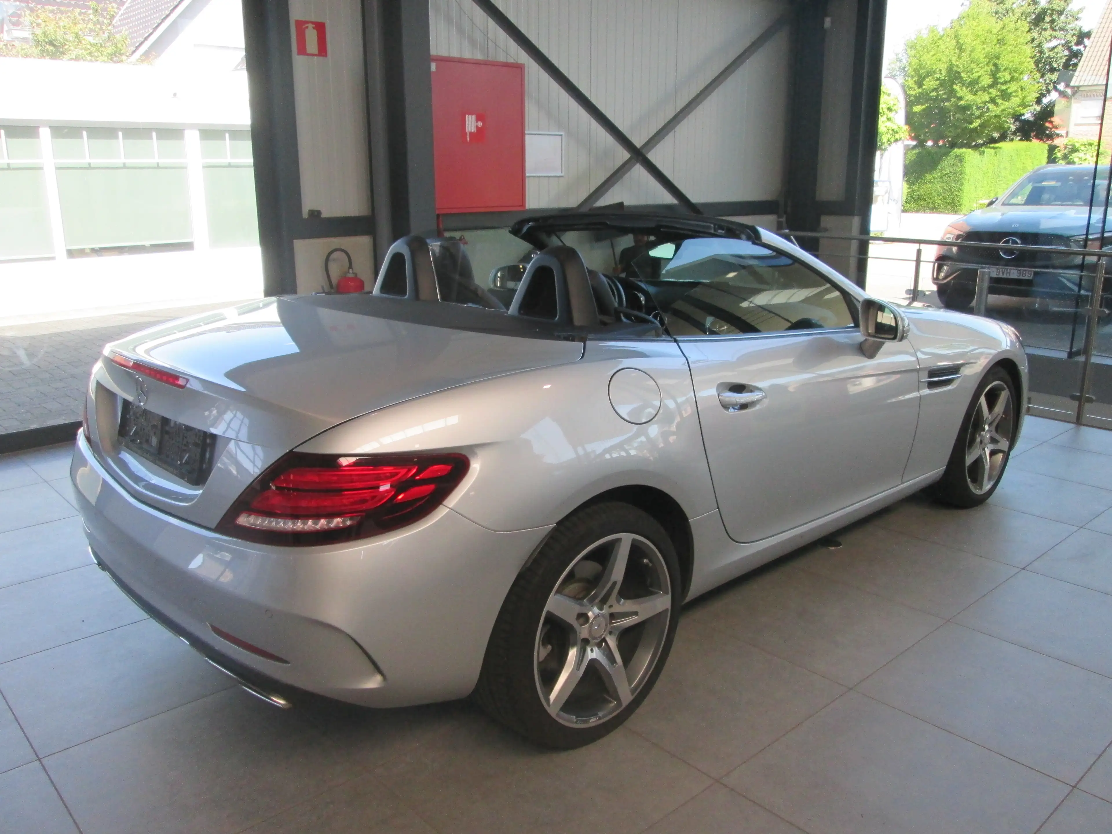 Mercedes-Benz SLC 200 AMG — photo 8