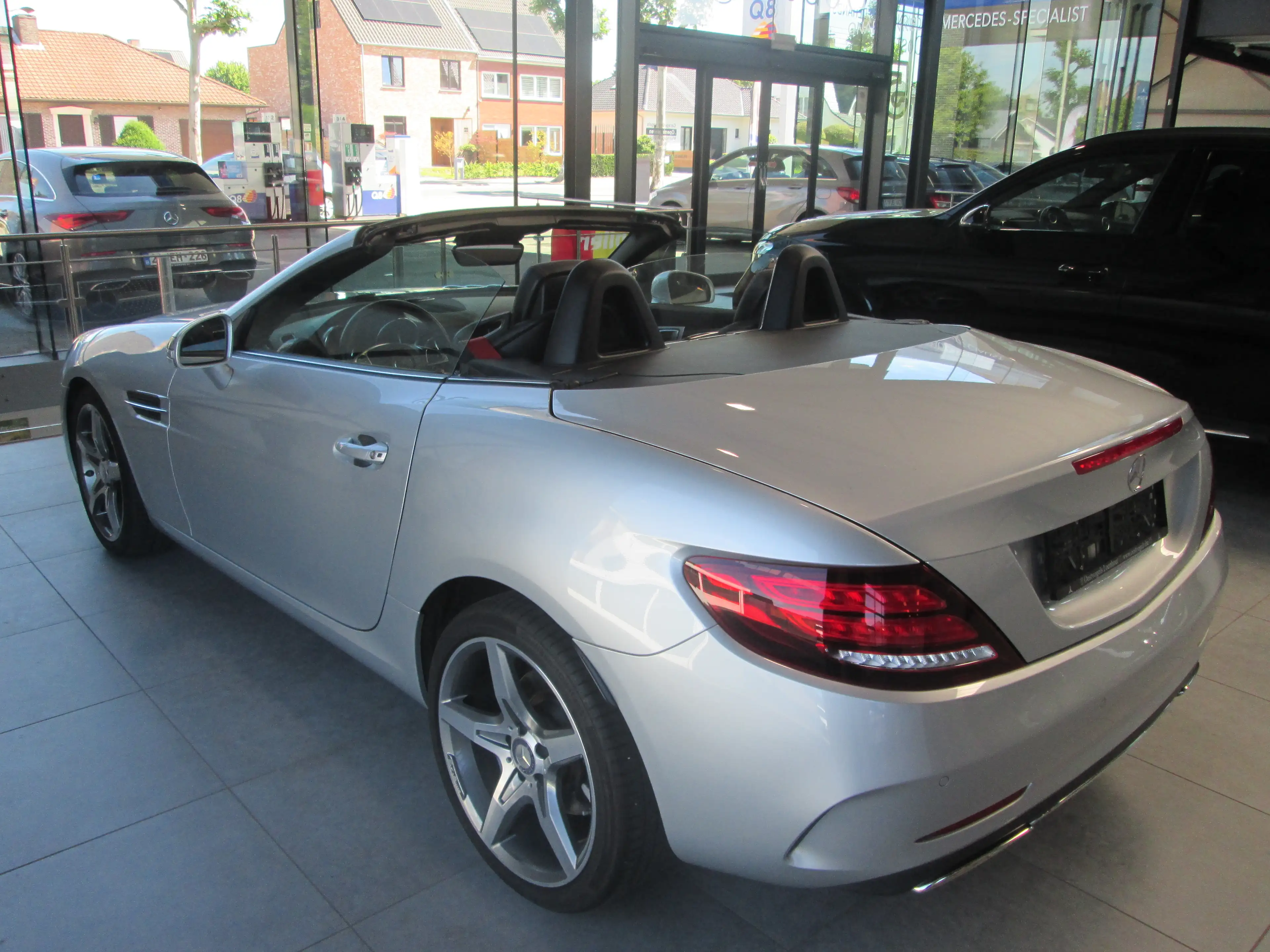 Mercedes-Benz SLC 200 AMG — photo 6