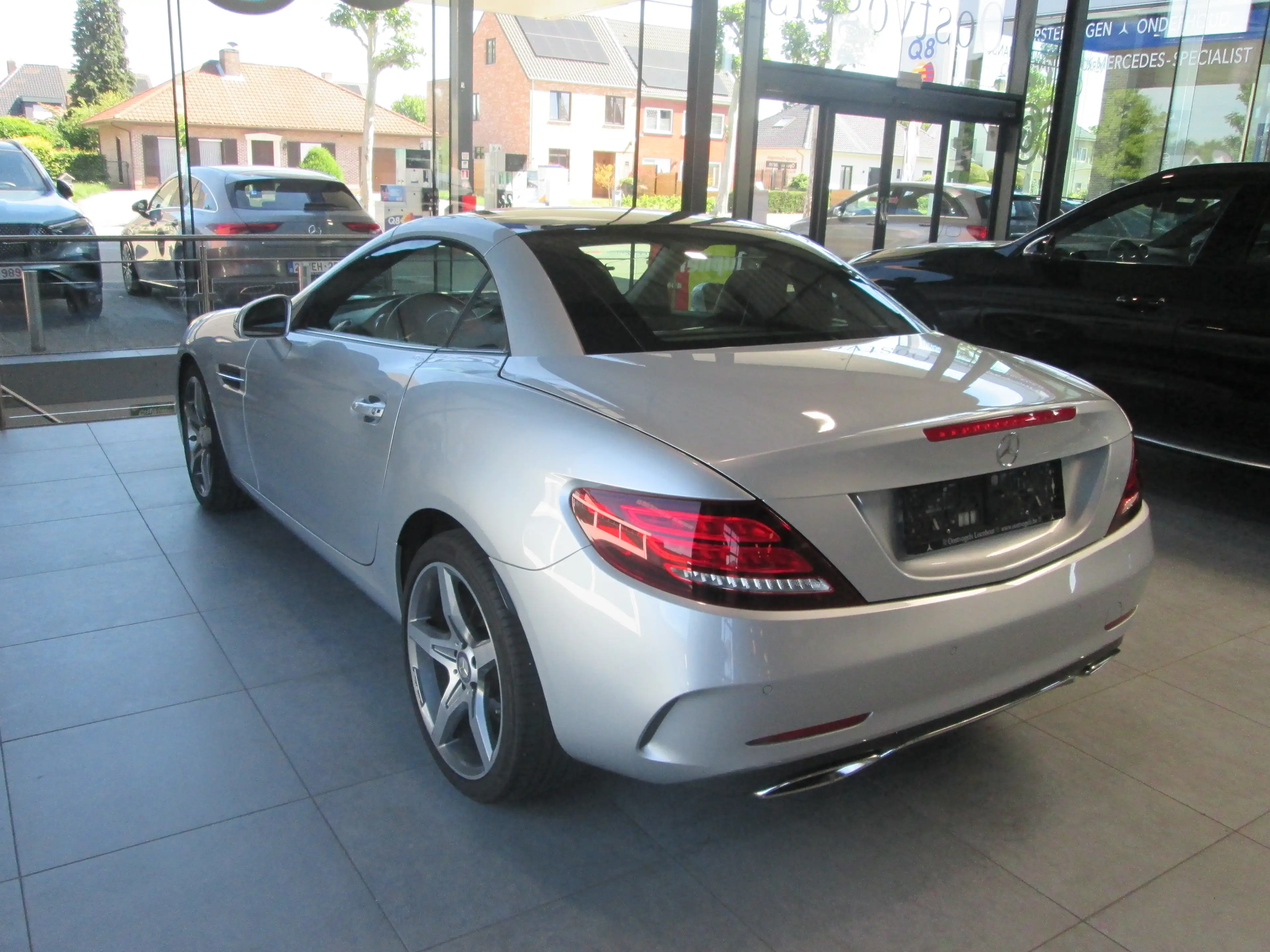 Mercedes-Benz SLC 200 AMG — photo 5