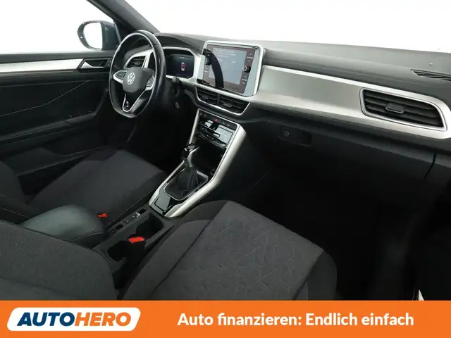 Volkswagen T-Roc view 13