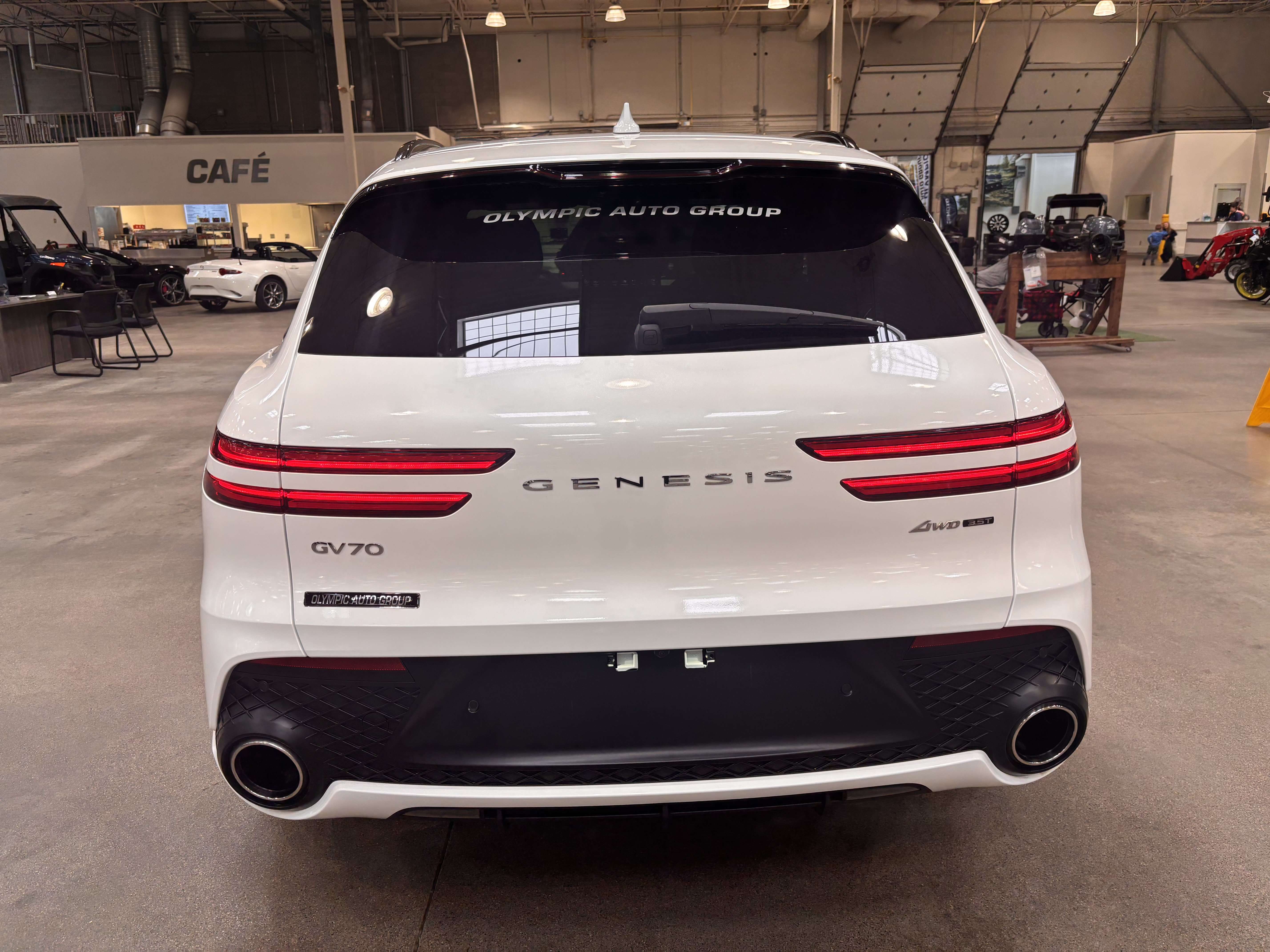 2025 Genesis GV70